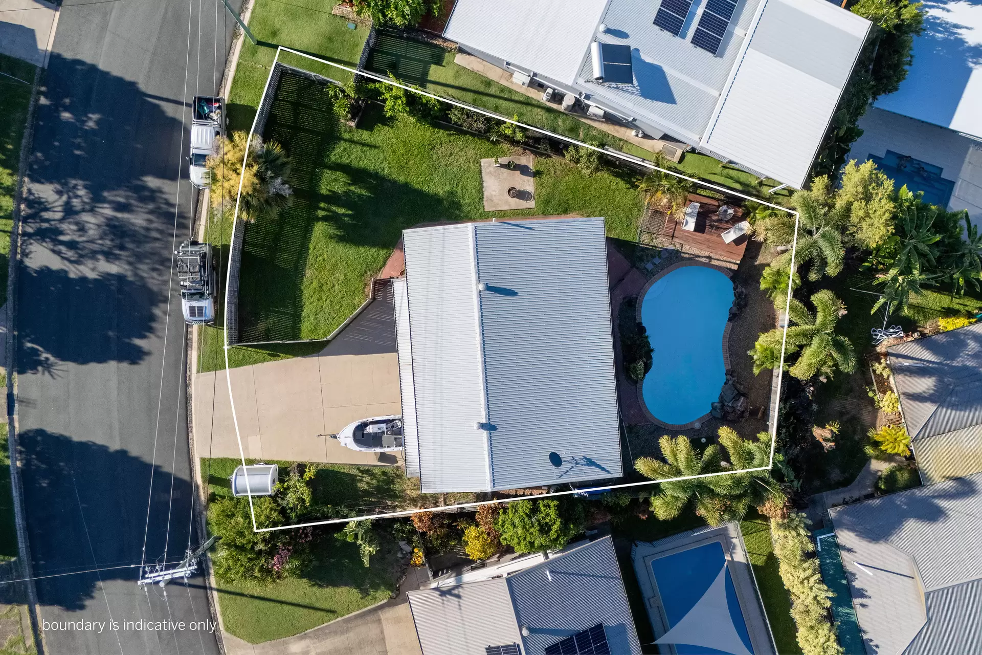 21 Stewart Drive, Cannonvale Sold by Queensland Sotheby's International Realty - image 1