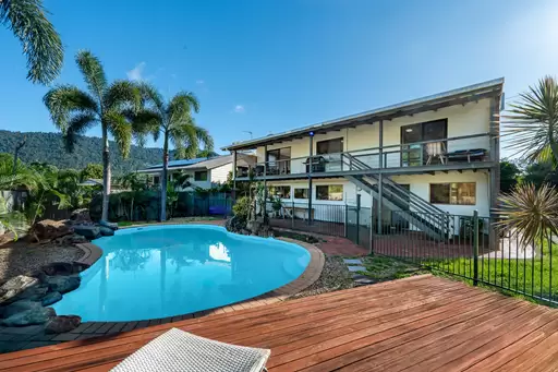 21 Stewart Drive, Cannonvale Sold by Queensland Sotheby's International Realty