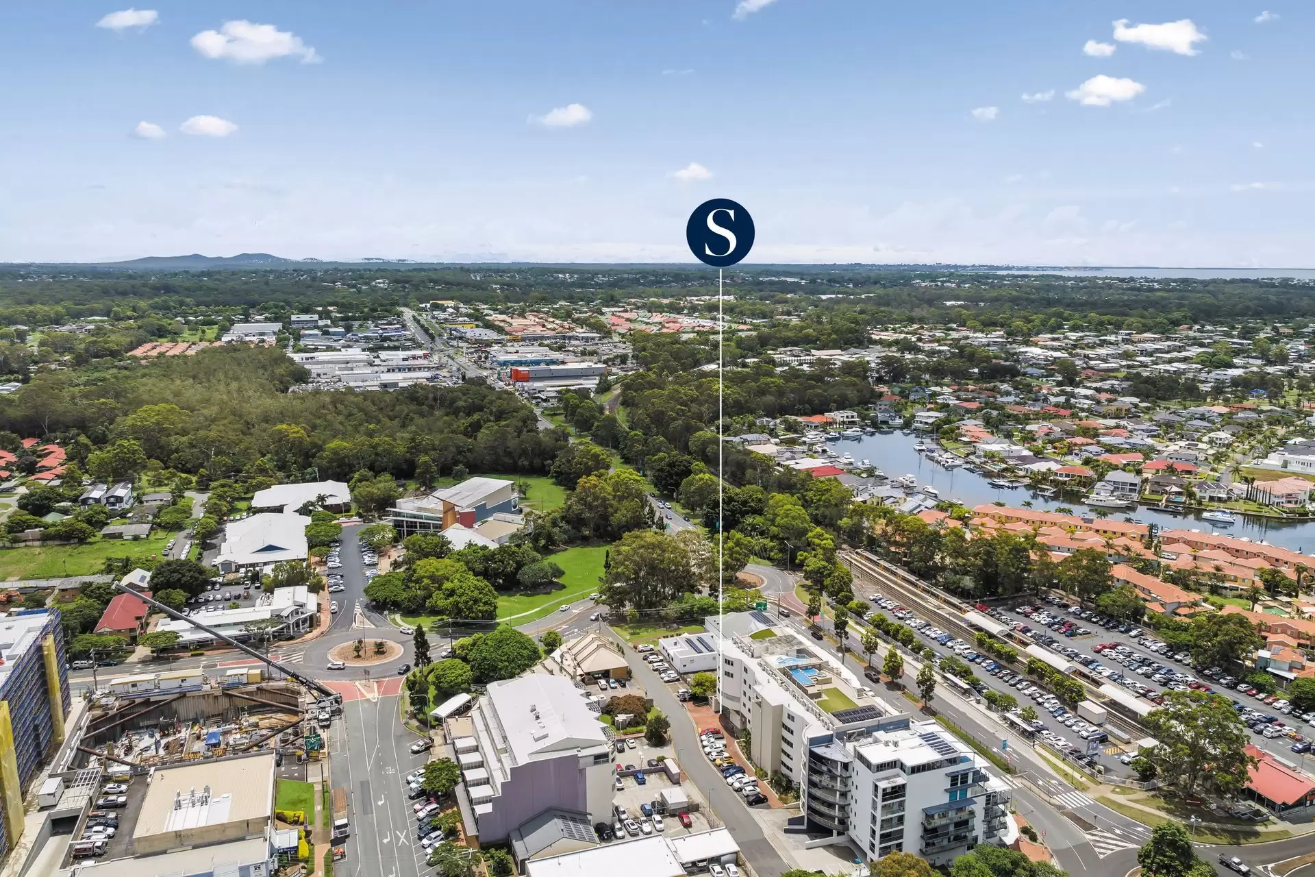 1/135-139 Shore Street West, Cleveland Sold by Queensland Sotheby's International Realty - image 1