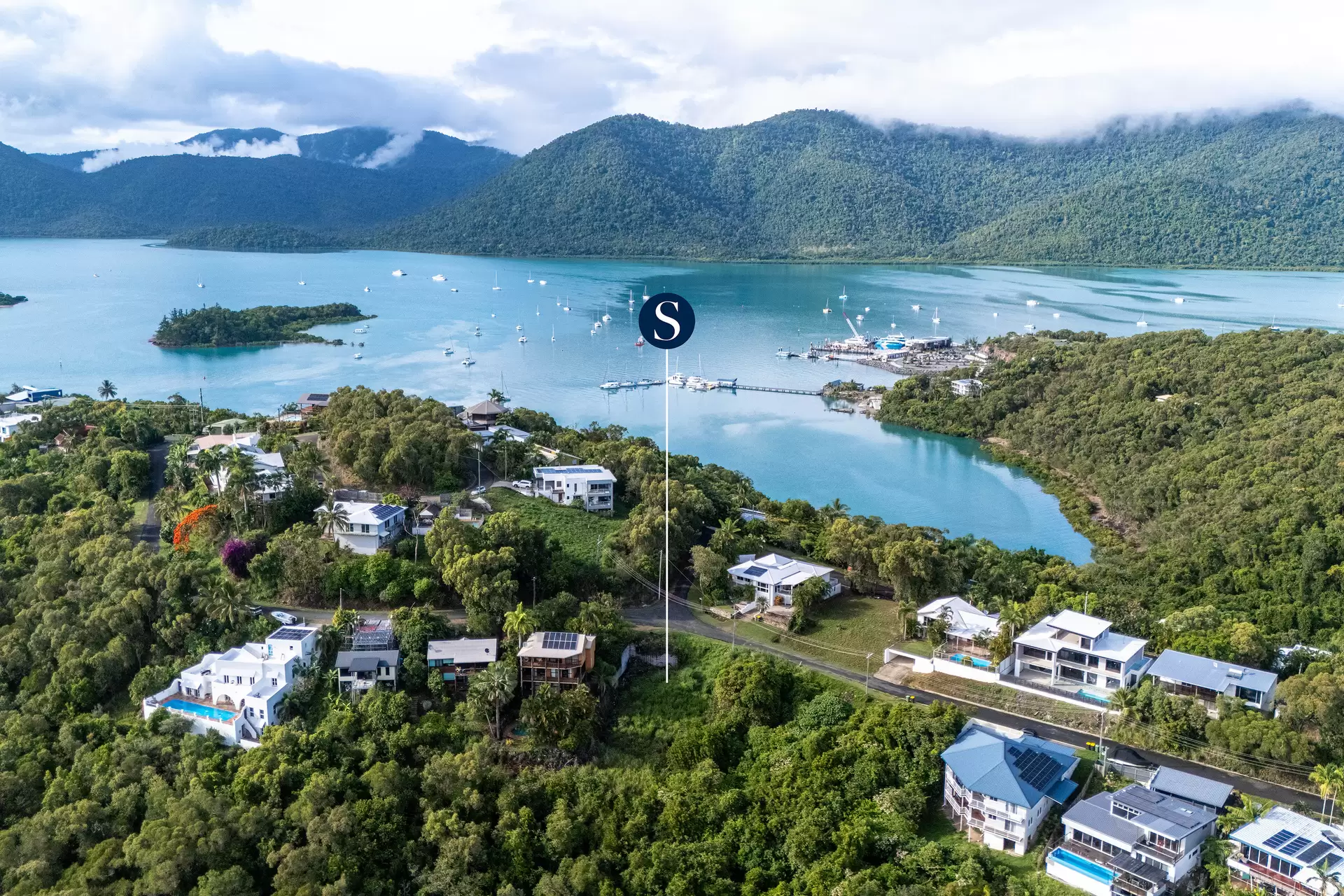 13 Passage Avenue, Shute Harbour Sold by Queensland Sotheby's International Realty - image 1
