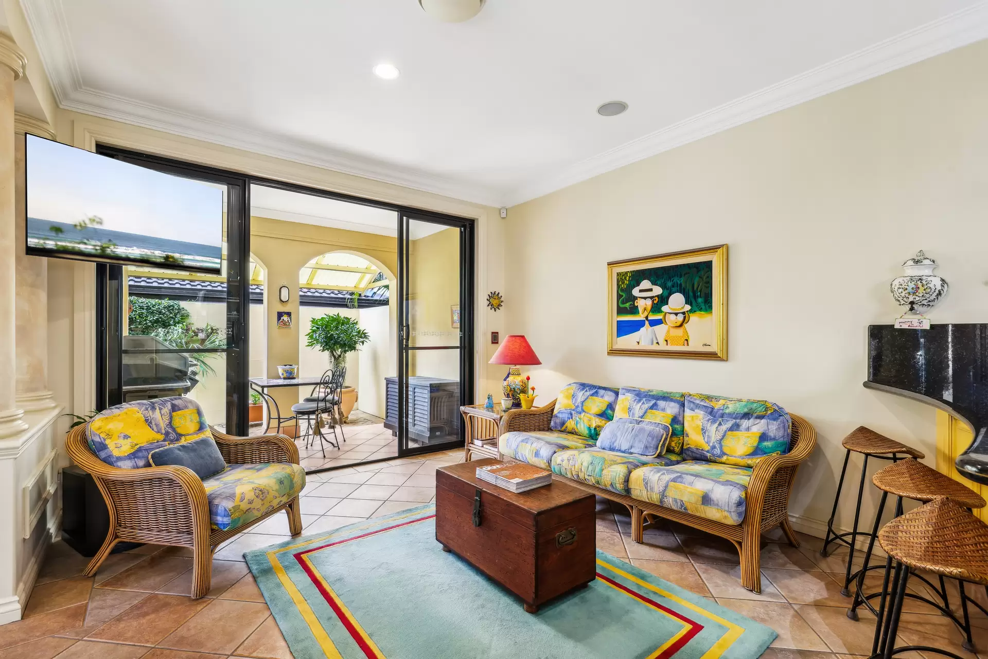 1/37 Cronin Avenue, Main Beach Sold by Queensland Sotheby's International Realty - image 1