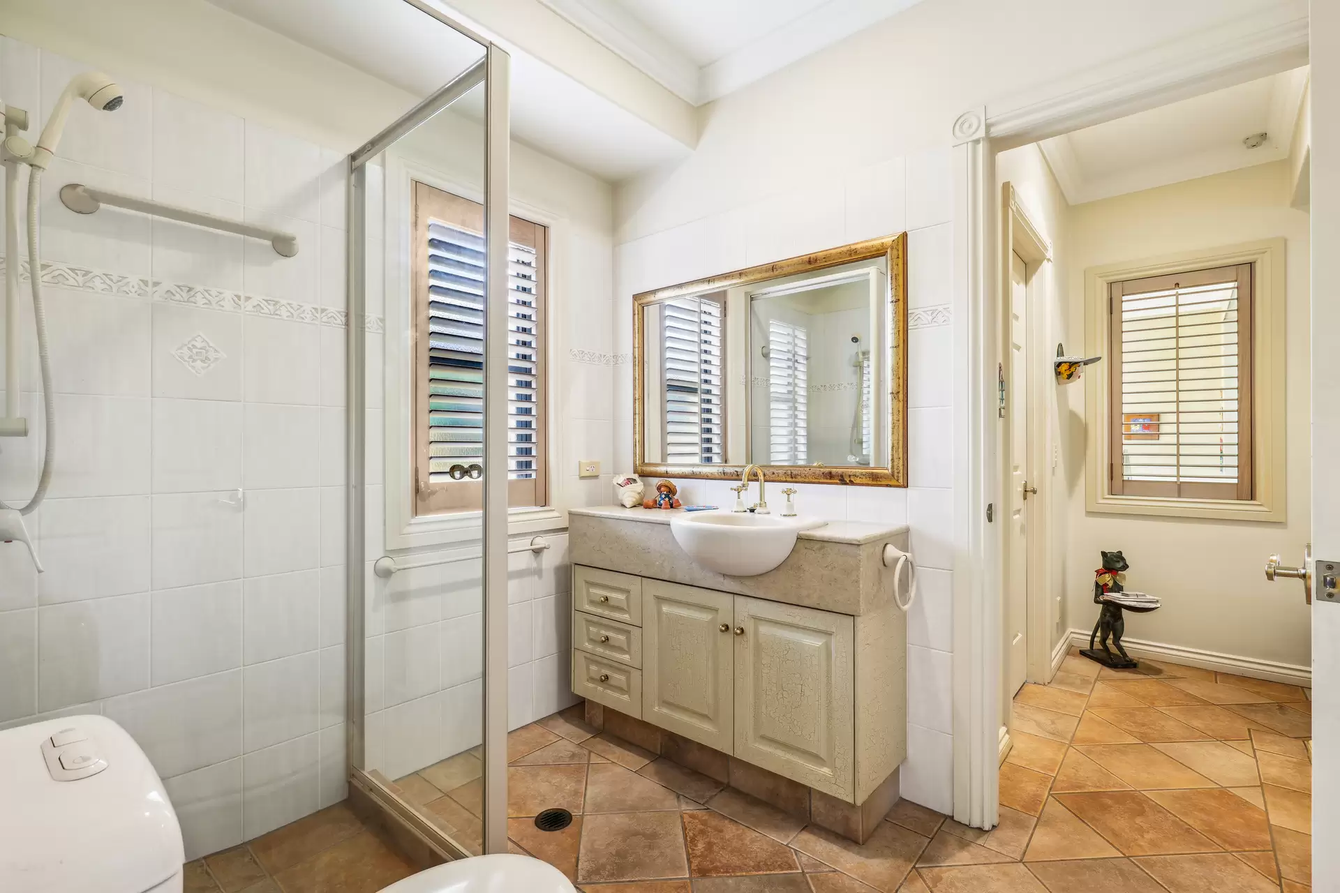 1/37 Cronin Avenue, Main Beach Sold by Queensland Sotheby's International Realty - image 1
