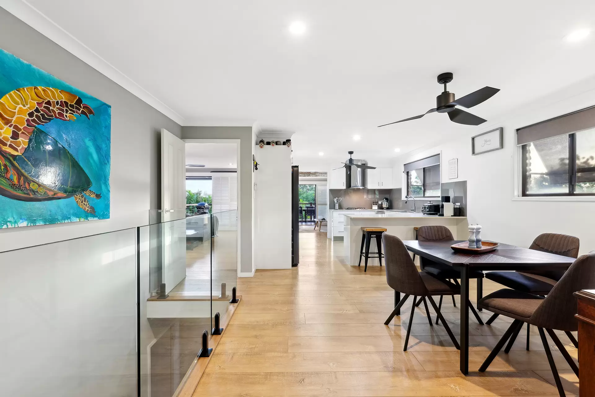10 Cannon Street, Southport Sold by Queensland Sotheby's International Realty - image 1
