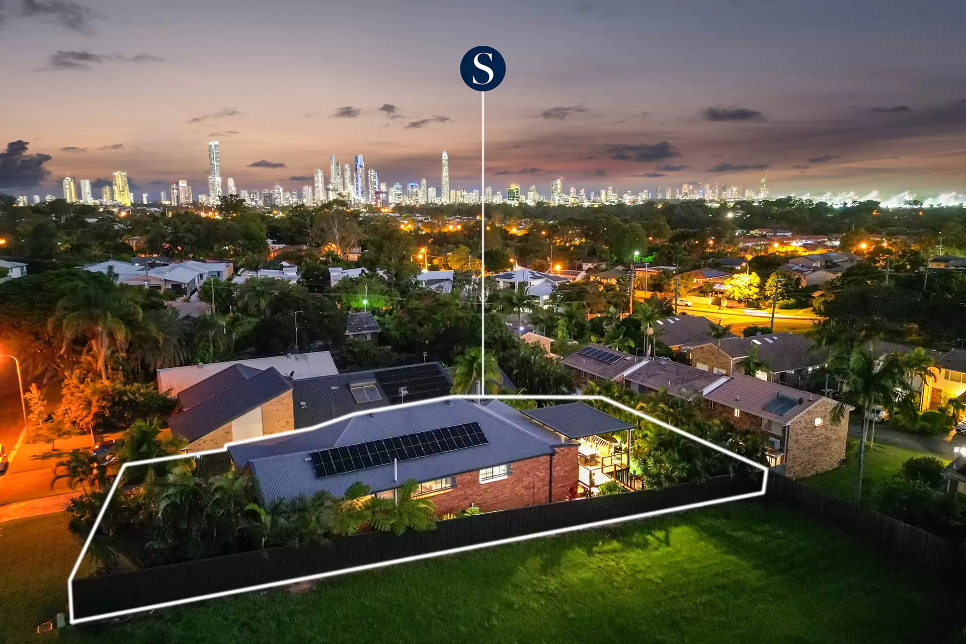 10 Cannon Street, Southport Sold by Queensland Sotheby's International Realty - image 1
