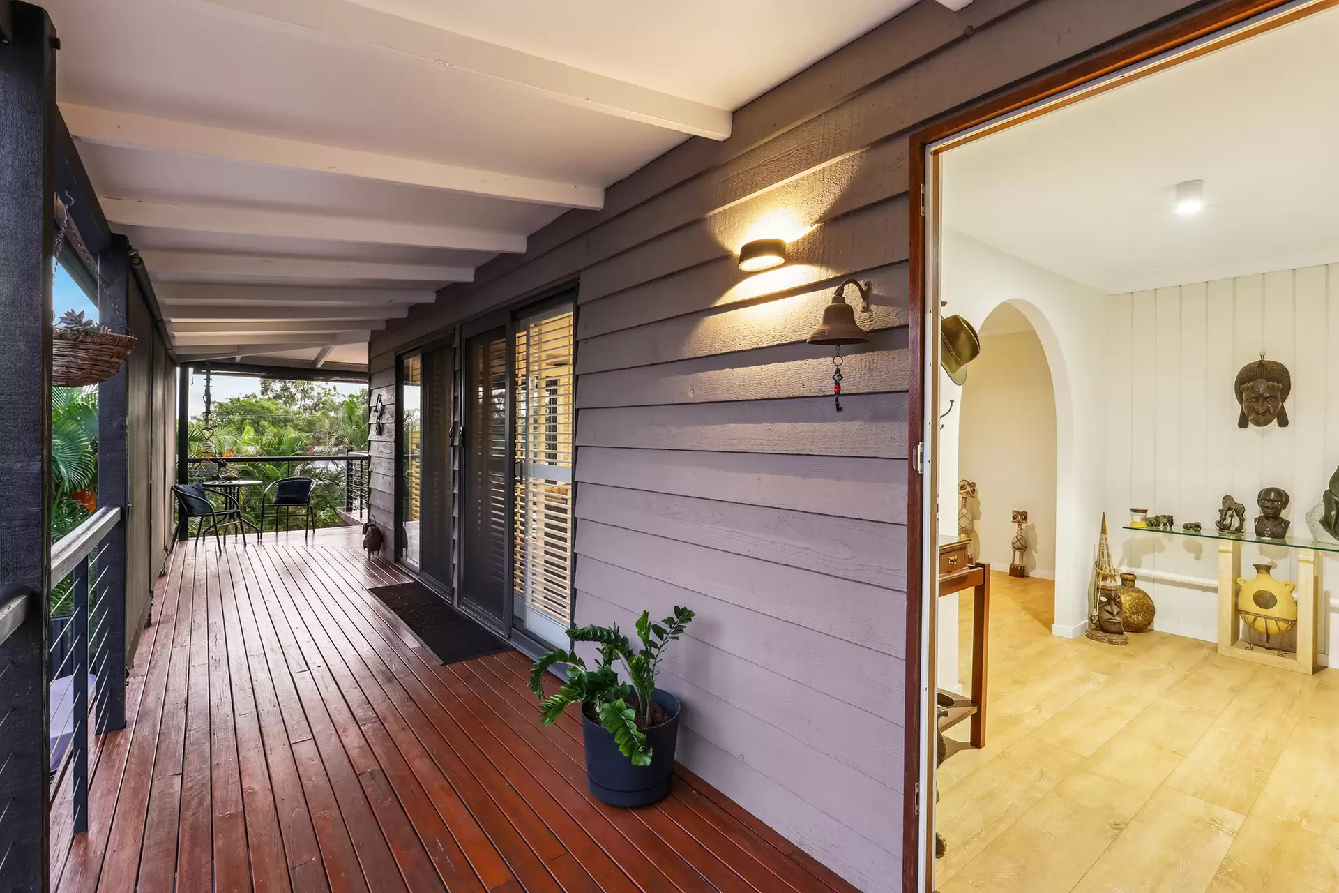 10 Cannon Street, Southport Sold by Queensland Sotheby's International Realty - image 1