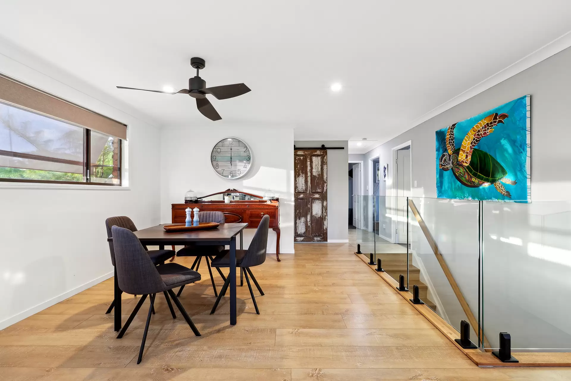 10 Cannon Street, Southport Sold by Queensland Sotheby's International Realty - image 1