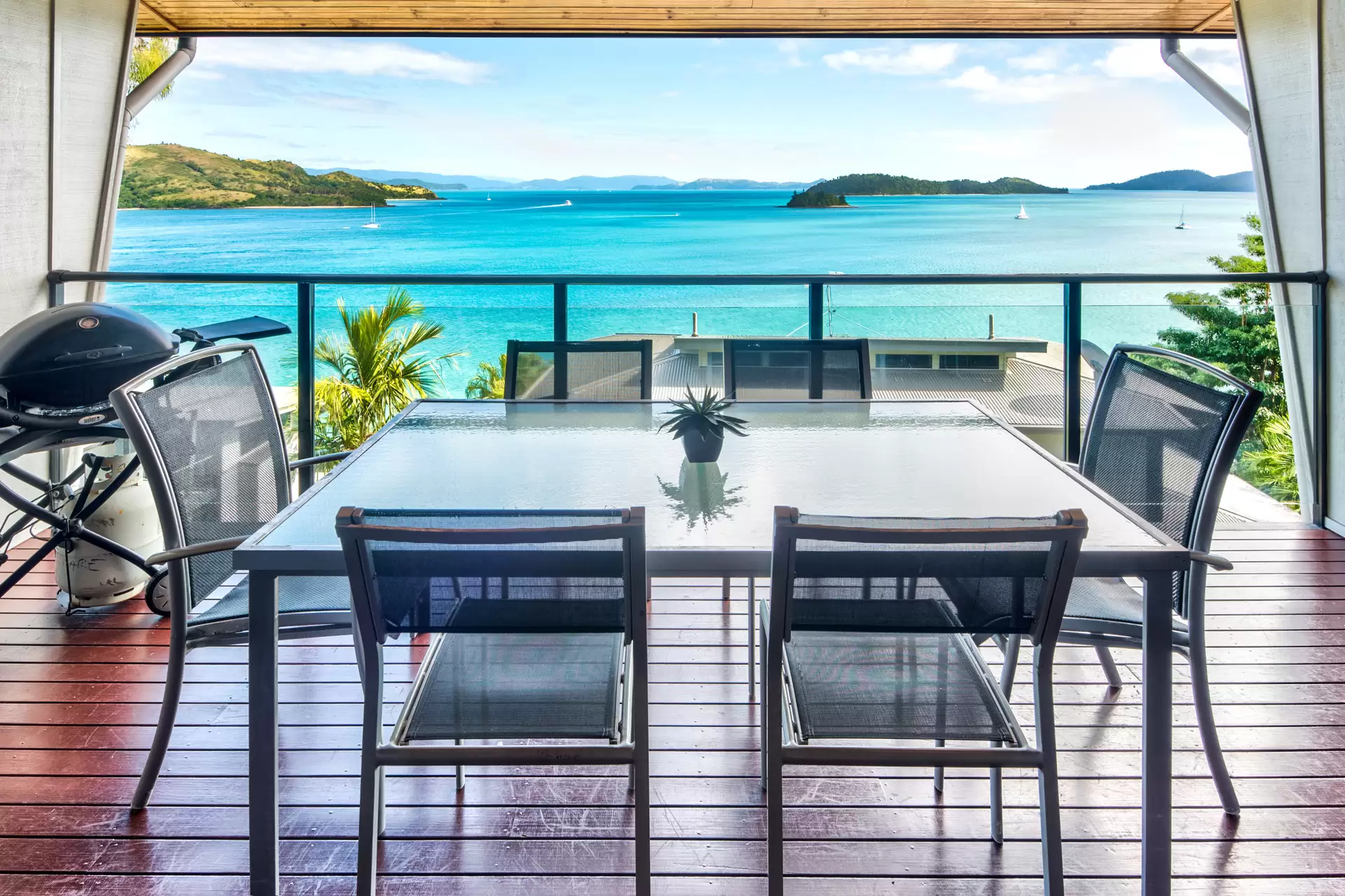 26/5 Acacia Drive, Hamilton Island Sold by Queensland Sotheby's International Realty - image 1