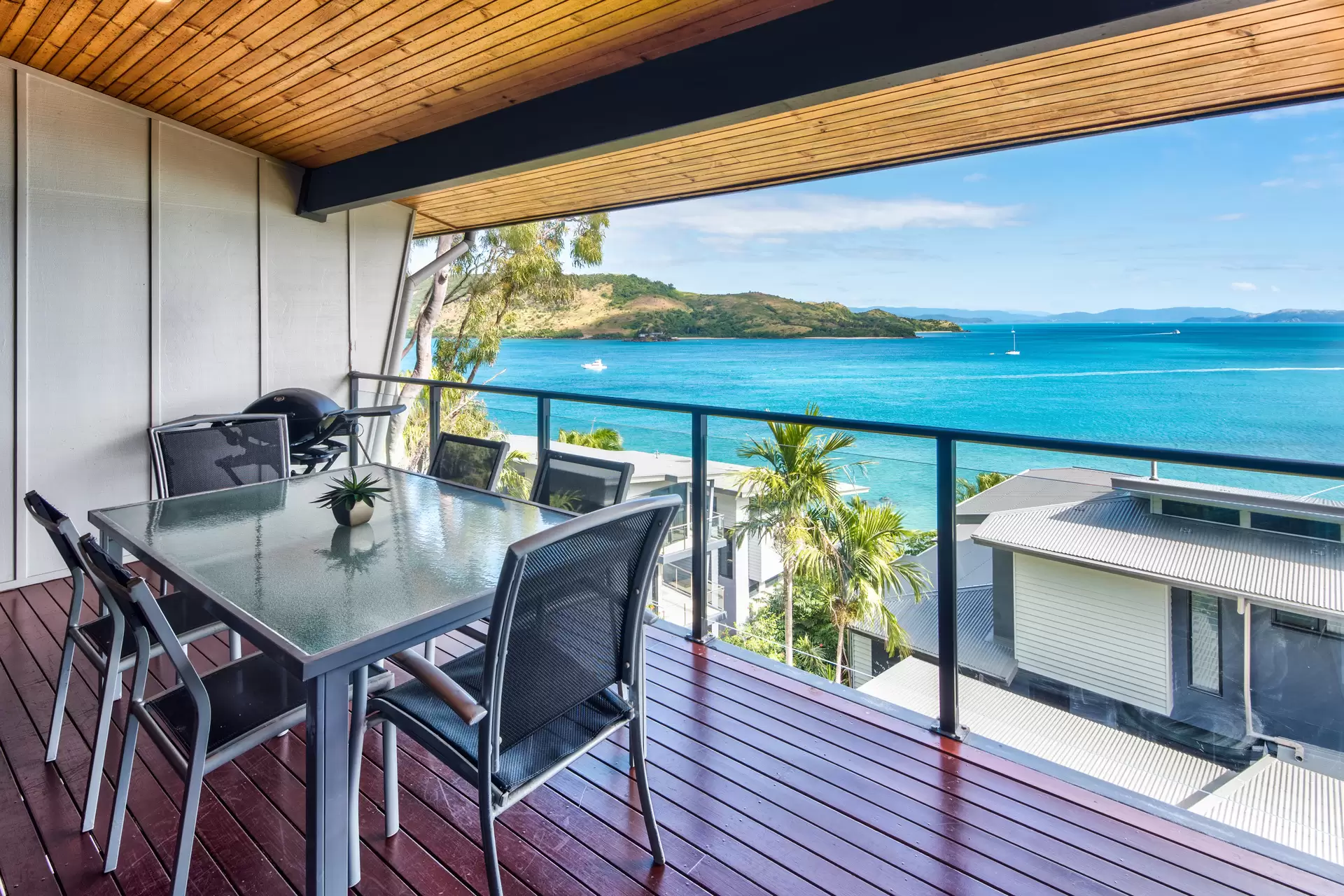 26/5 Acacia Drive, Hamilton Island Sold by Queensland Sotheby's International Realty - image 1