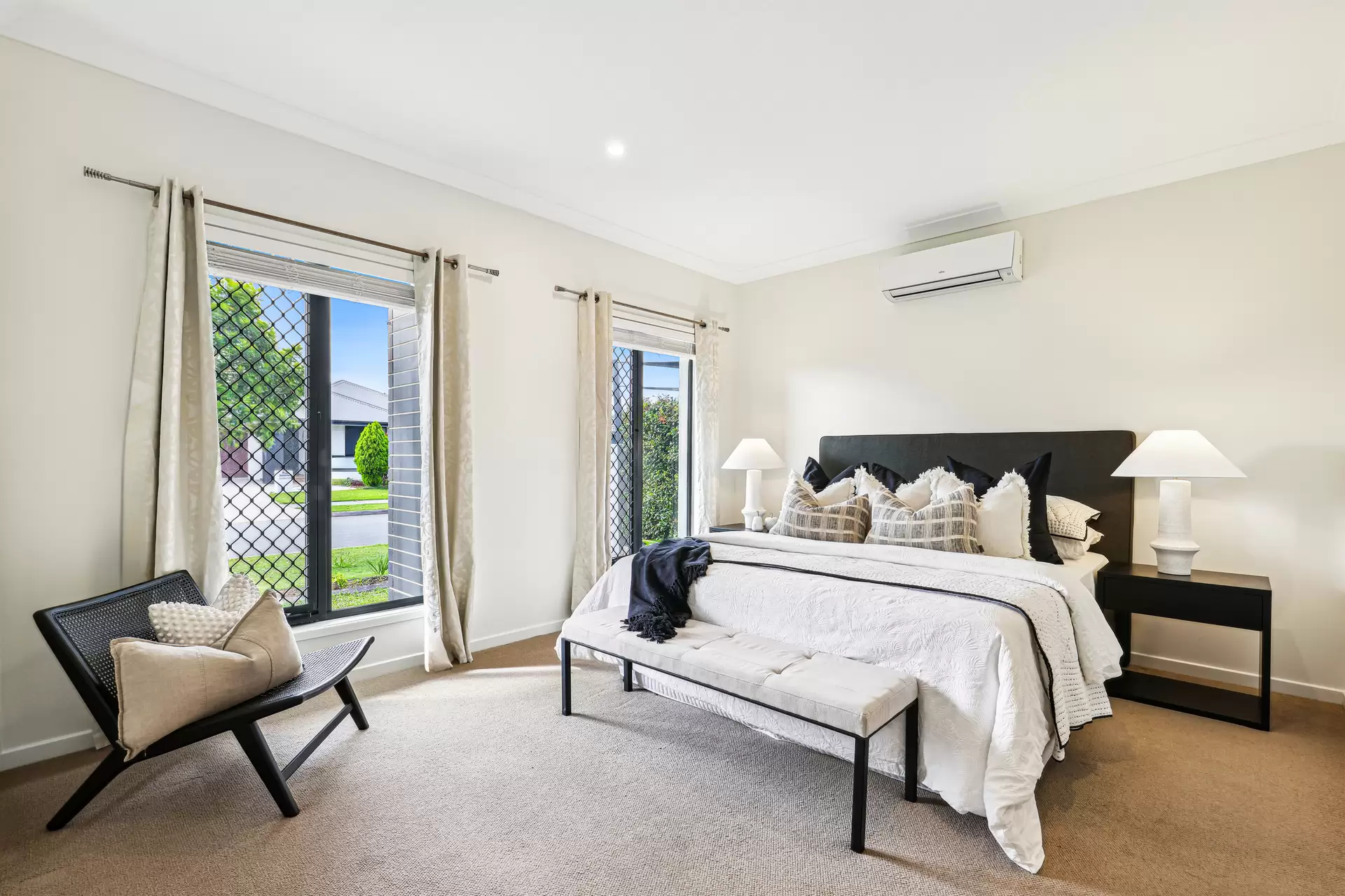 35 Great Sandy Circuit, Pimpama Sold by Queensland Sotheby's International Realty - image 1
