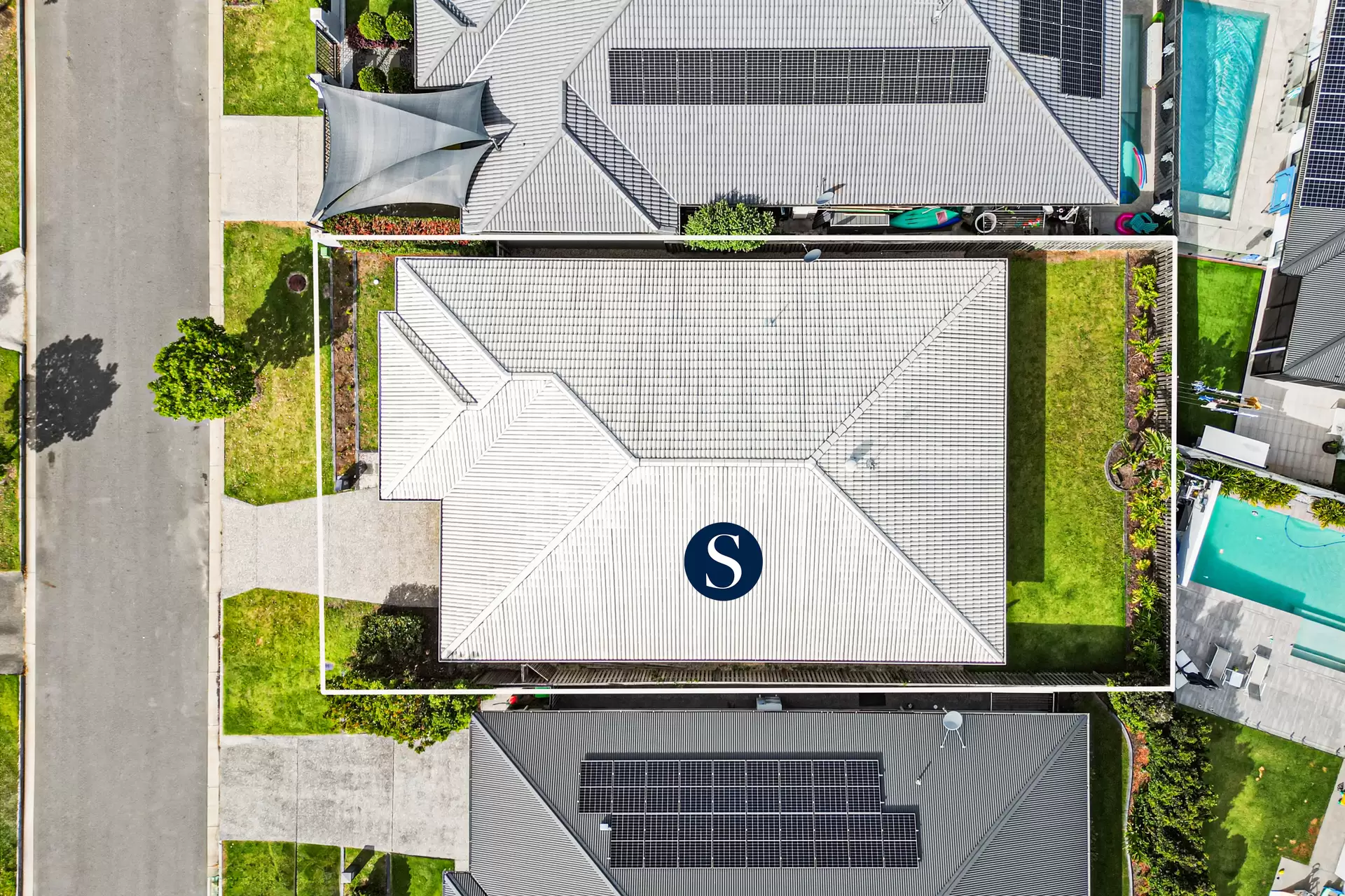 35 Great Sandy Circuit, Pimpama Sold by Queensland Sotheby's International Realty - image 1