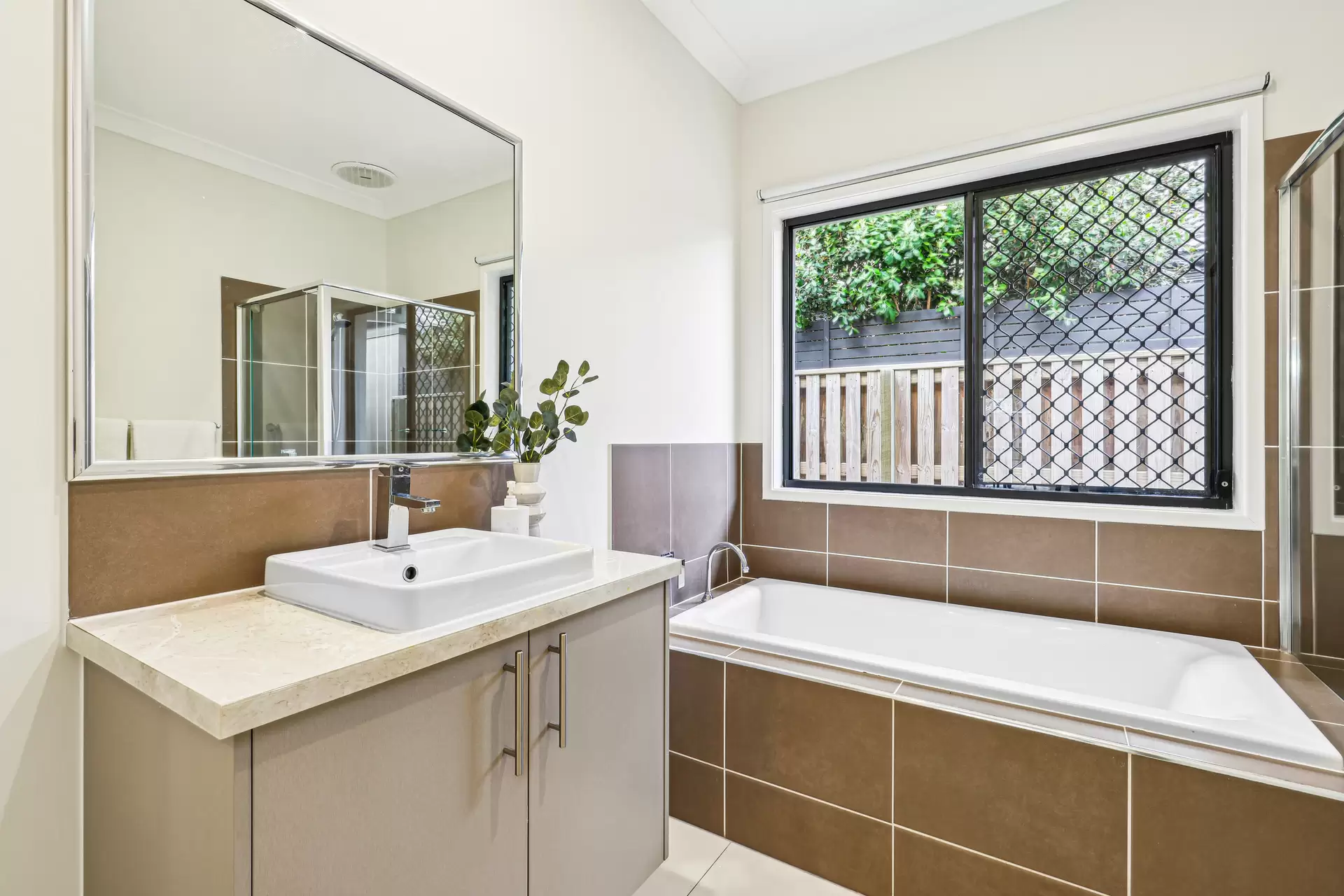 35 Great Sandy Circuit, Pimpama Sold by Queensland Sotheby's International Realty - image 1