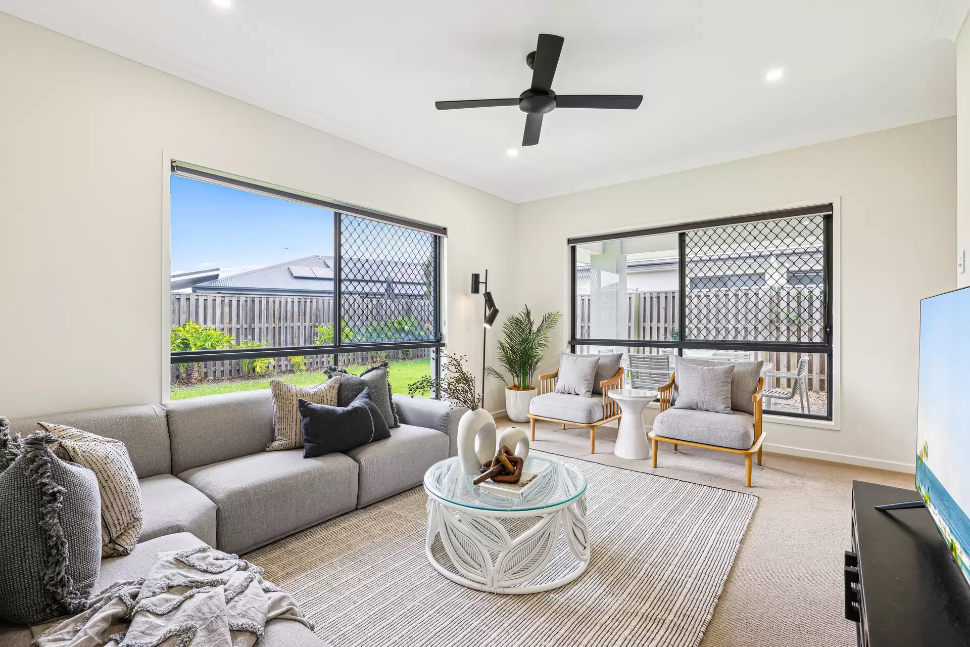 35 Great Sandy Circuit, Pimpama Sold by Queensland Sotheby's International Realty - image 1