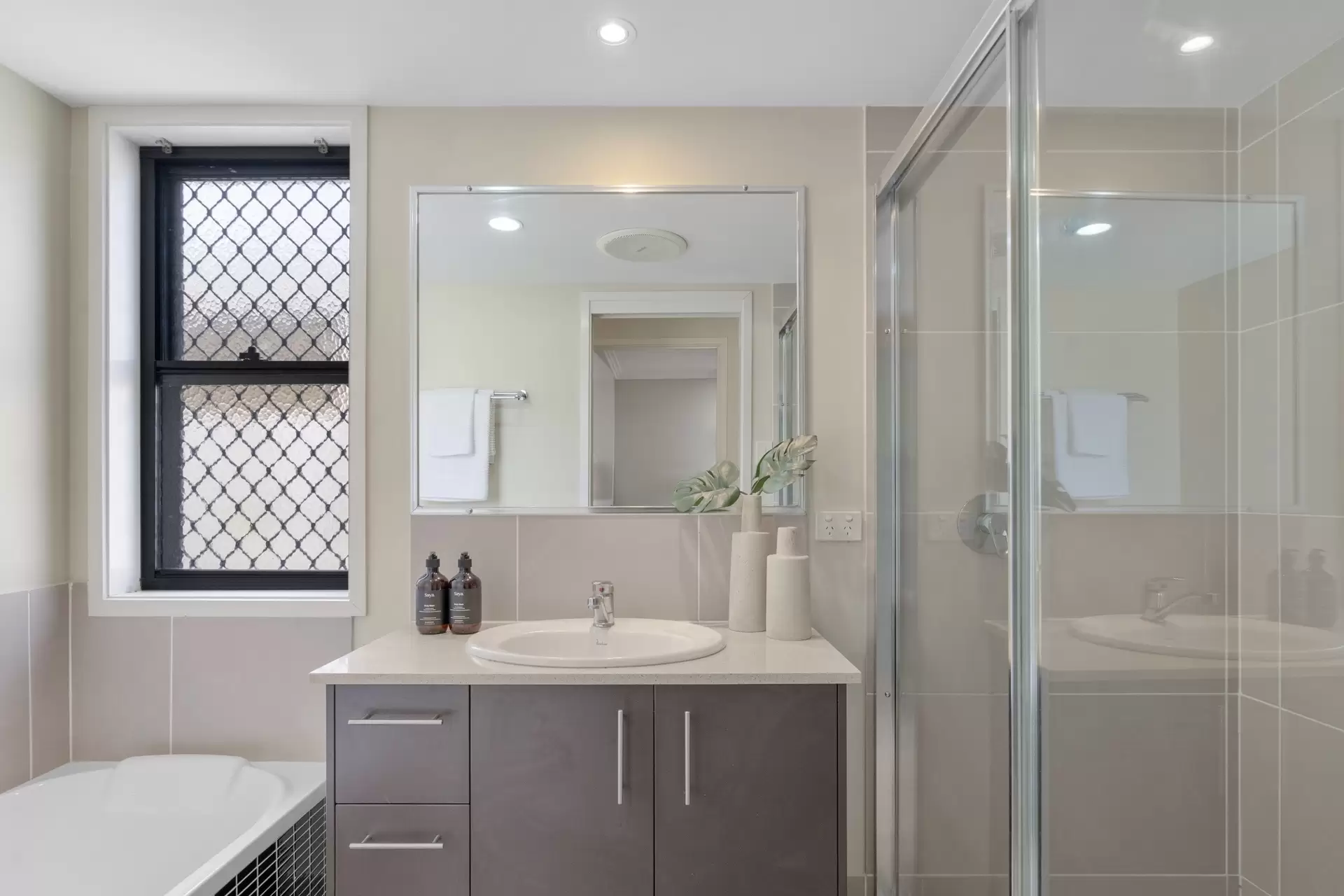 23 Maidstone Crescent, Peregian Springs Sold by  - image 1