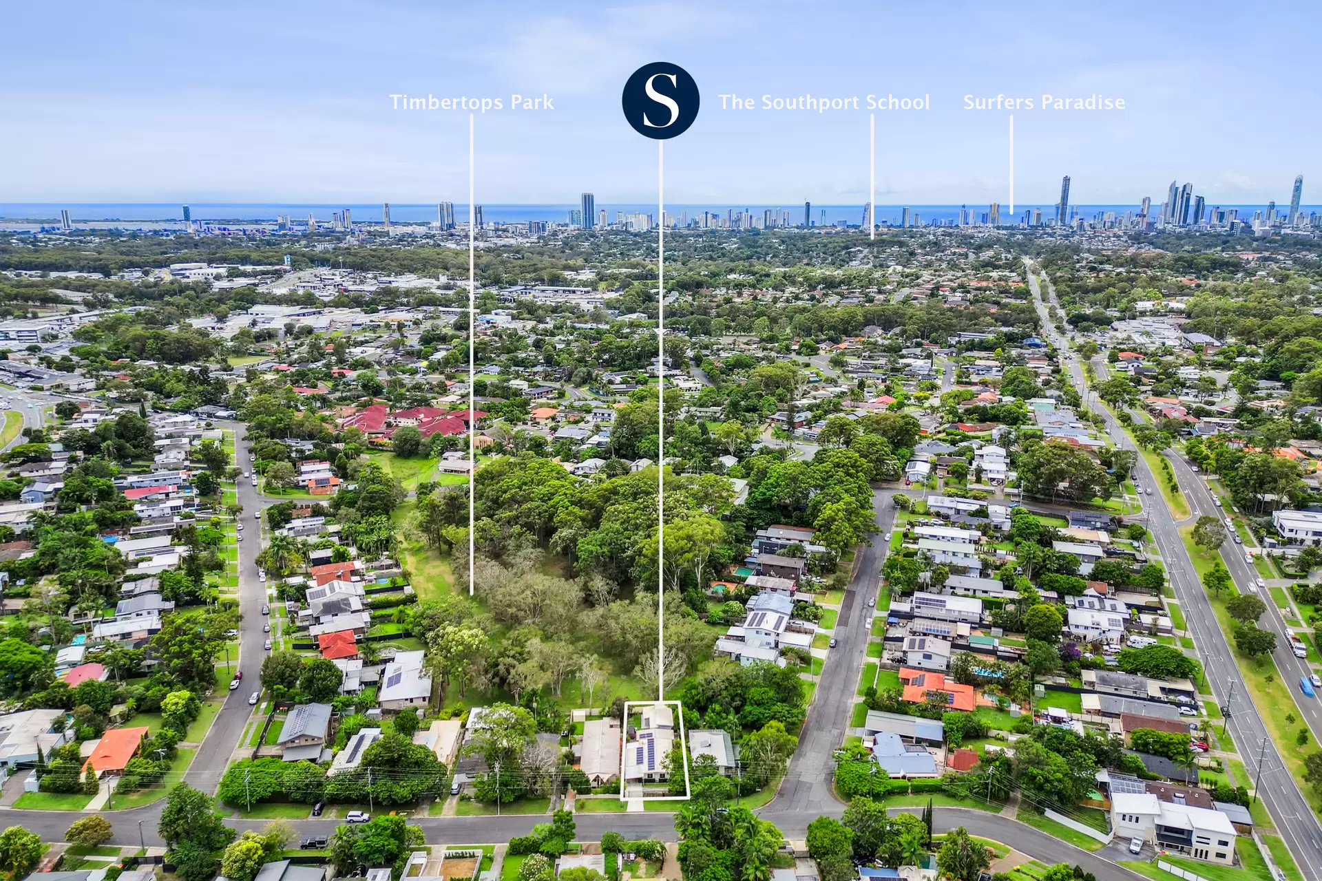 25  Moora Street, Ashmore Sold by Queensland Sotheby's International Realty - image 1