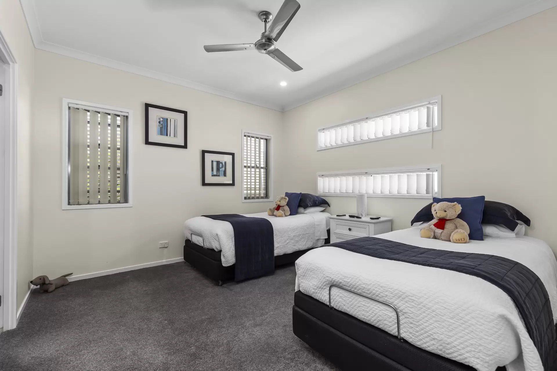 8/104-106 Wynyard Street, Cleveland Sold by Queensland Sotheby's International Realty - image 1