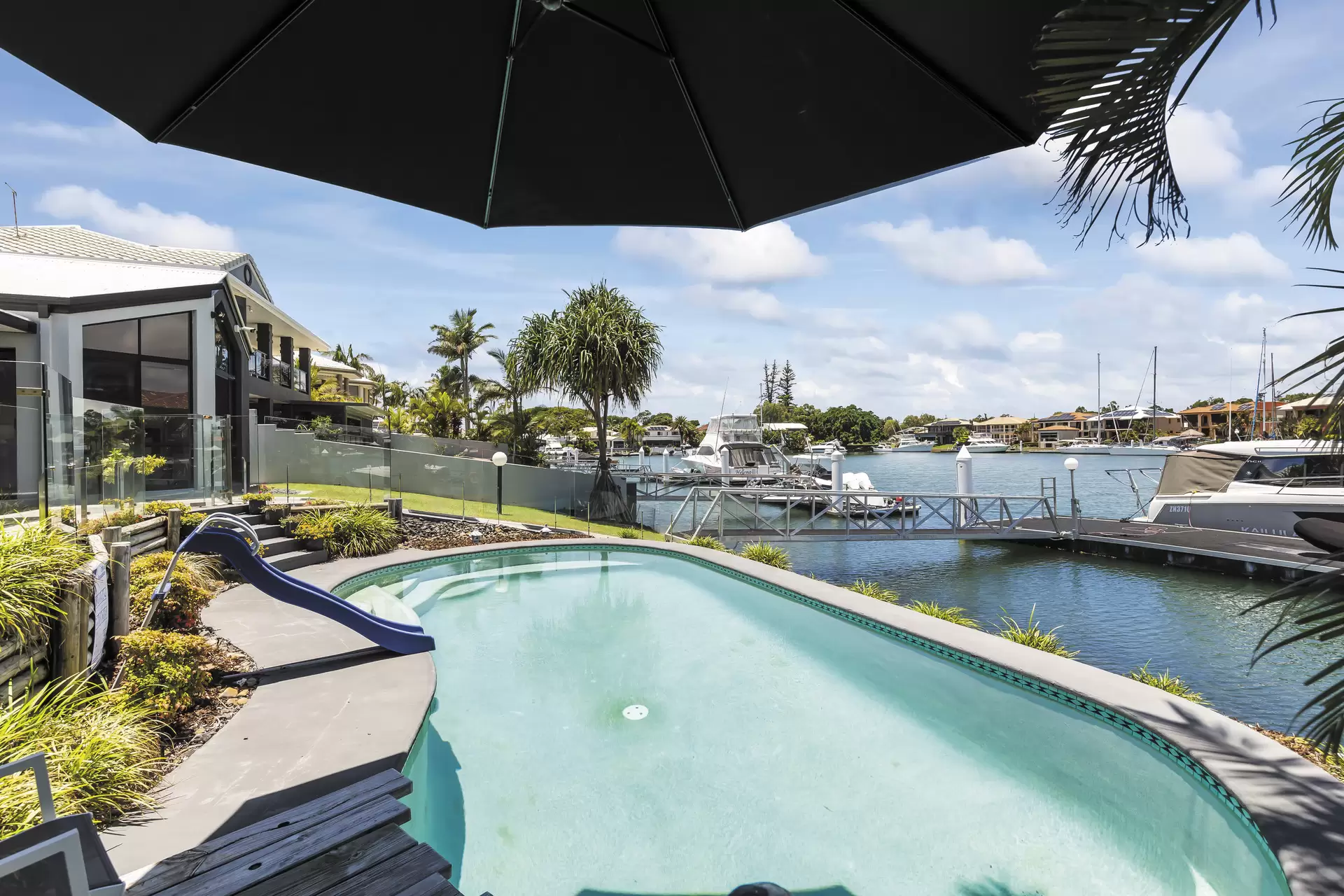 4 Marram Court, Raby Bay Sold by Queensland Sotheby's International Realty - image 1