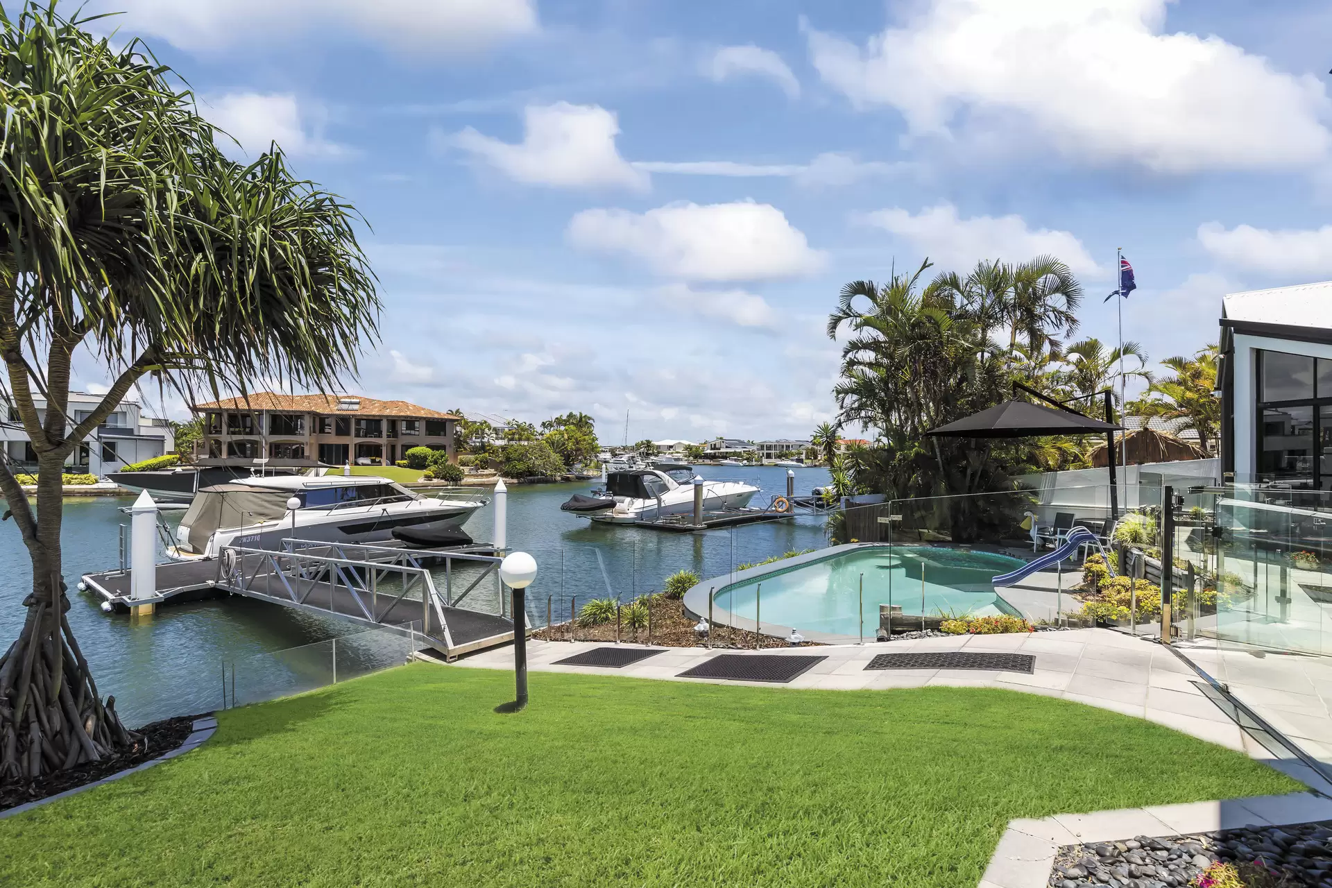 4 Marram Court, Raby Bay Sold by Queensland Sotheby's International Realty - image 1