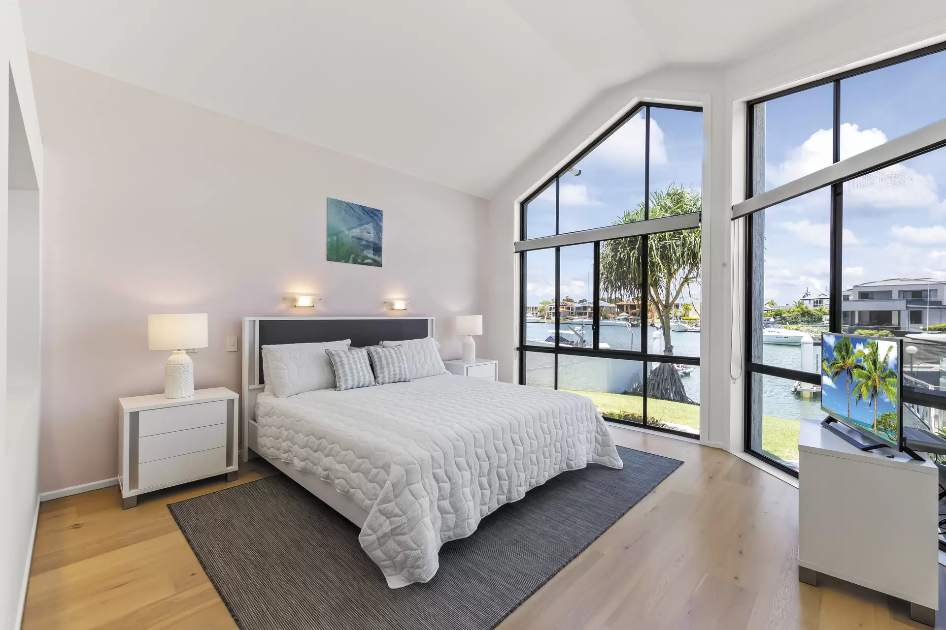 4 Marram Court, Raby Bay Sold by Queensland Sotheby's International Realty - image 1
