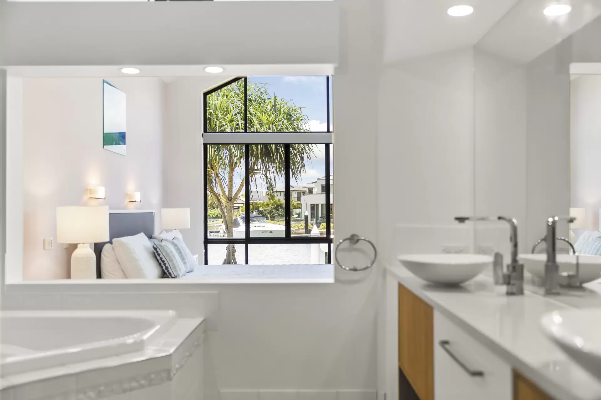 4 Marram Court, Raby Bay Sold by Queensland Sotheby's International Realty - image 1