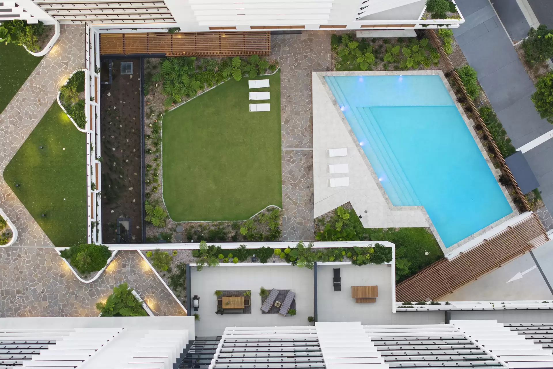 511/12 South Sea Islander Way, Maroochydore Sold by Queensland Sotheby's International Realty - image 1