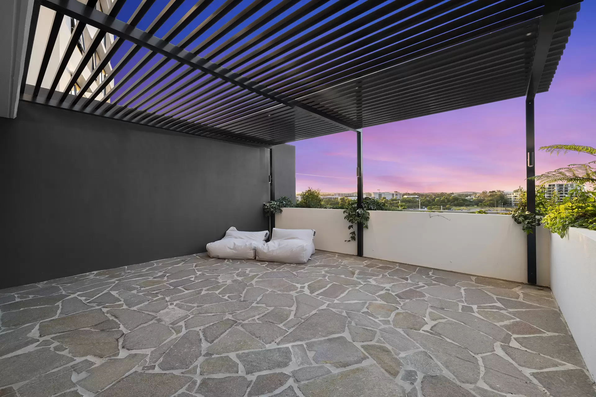 511/12 South Sea Islander Way, Maroochydore Sold by Queensland Sotheby's International Realty - image 1