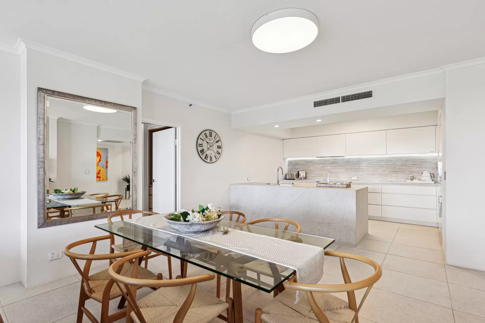 99/59 Pacific Street, Main Beach Sold by Queensland Sotheby's International Realty - image 1