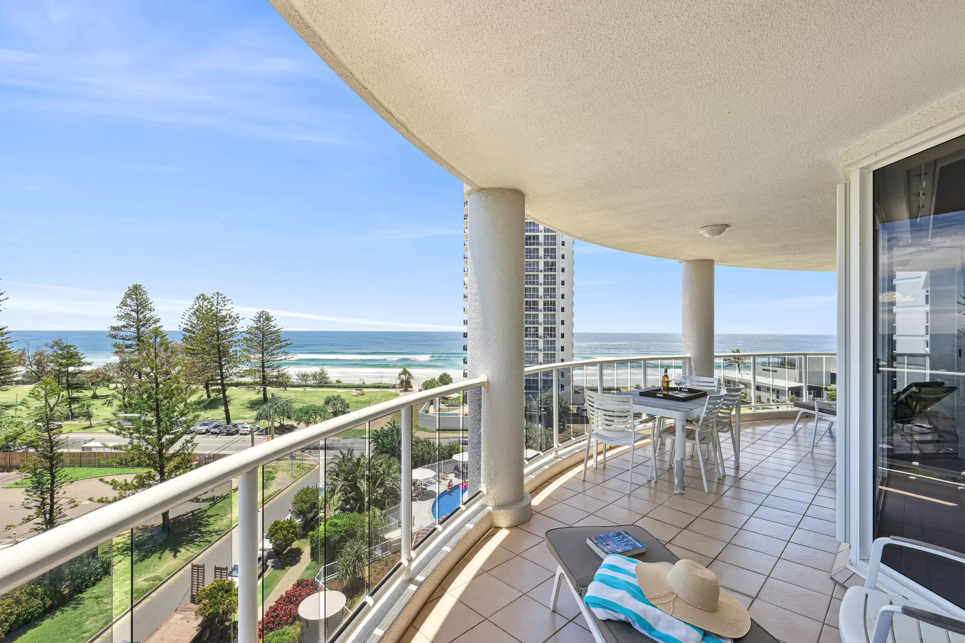 99/59 Pacific Street, Main Beach Sold by Queensland Sotheby's International Realty - image 1