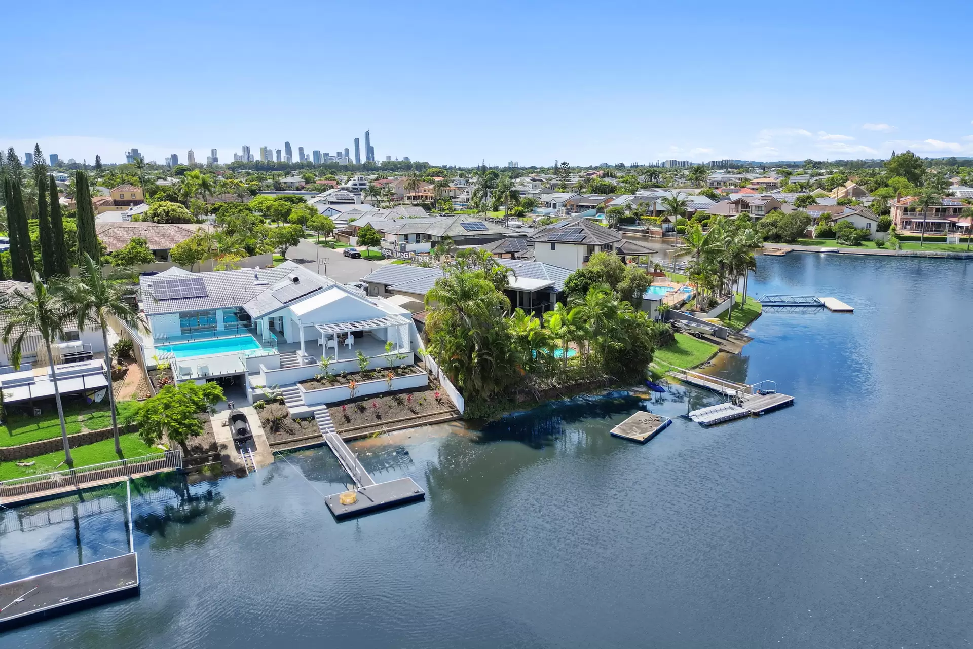11 Rannock Avenue, Benowa Waters Sold by Queensland Sotheby's International Realty - image 1