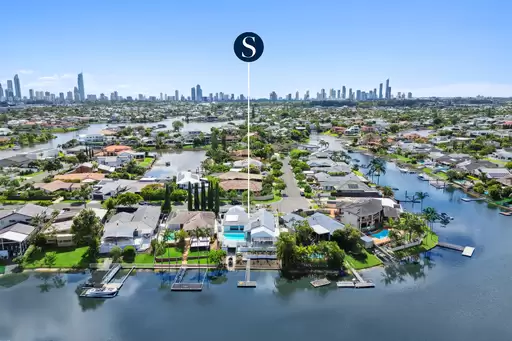 11 Rannock Avenue, Benowa Waters Sold by Queensland Sotheby's International Realty