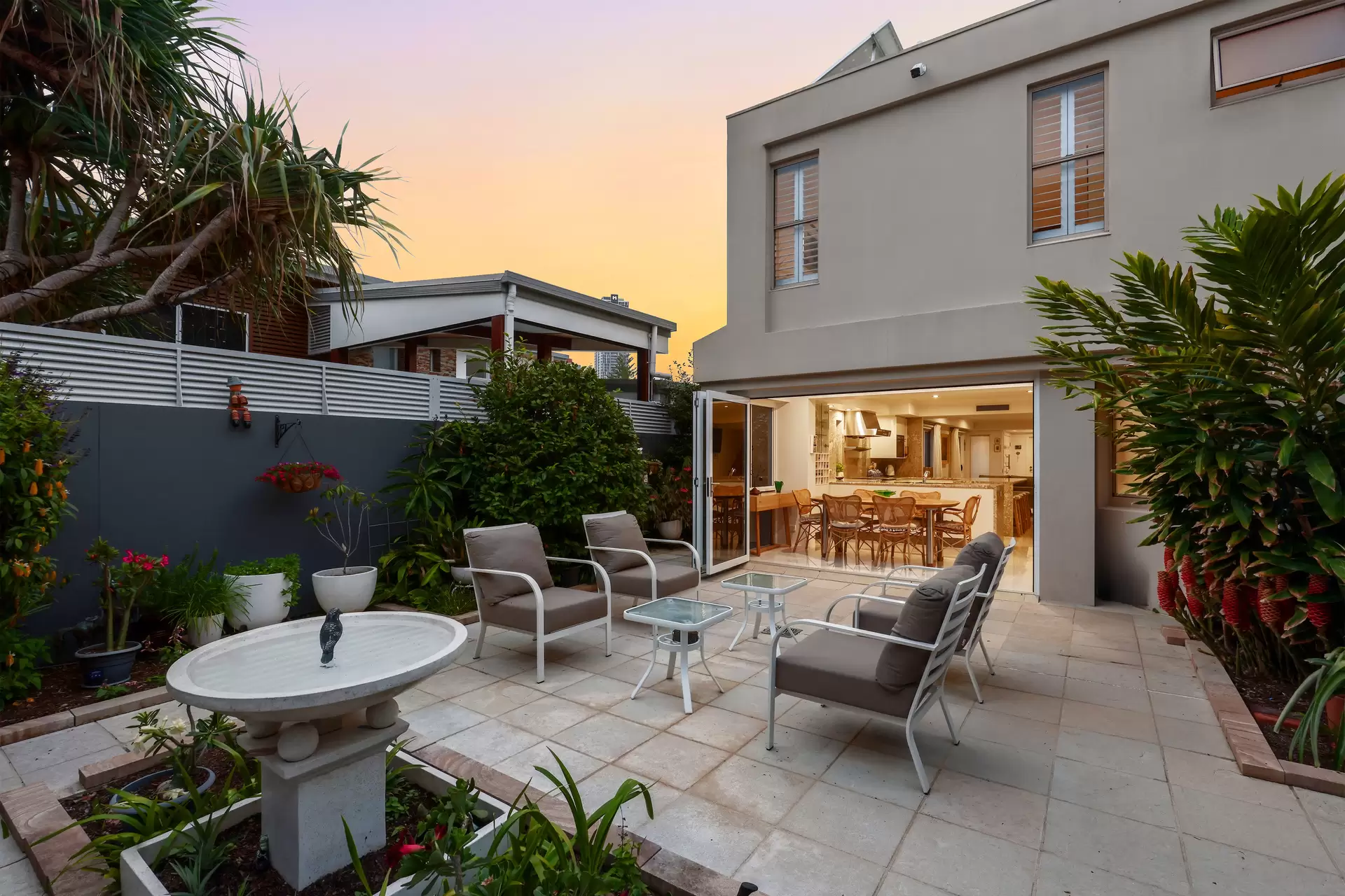 1/60 Woodroffe Avenue, Main Beach Sold by Queensland Sotheby's International Realty - image 1