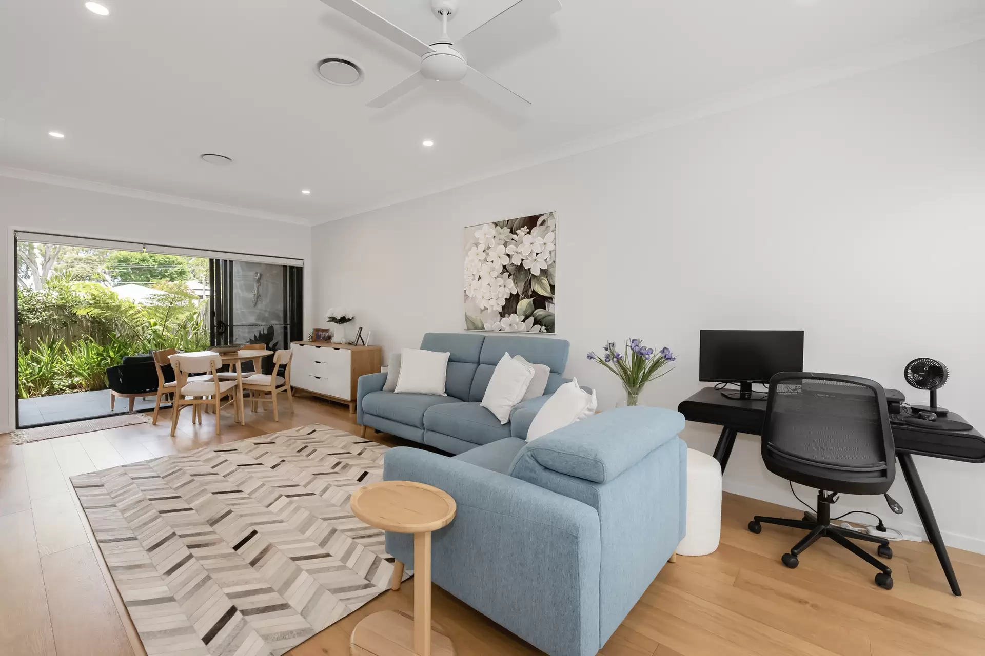 62/1 Lyra Avenue, Hope Island Sold by  - image 1