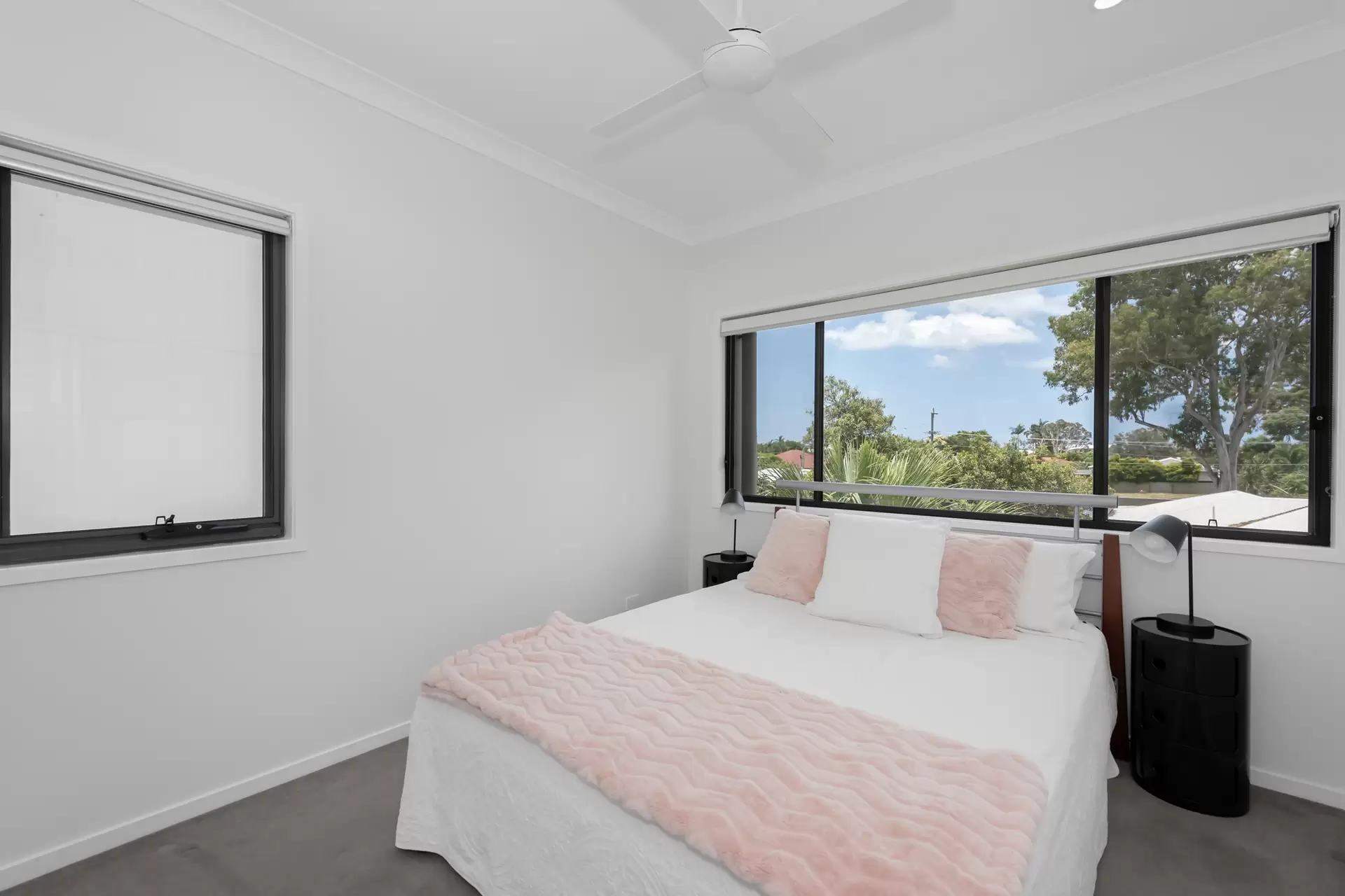 62/1 Lyra Avenue, Hope Island Sold by  - image 1