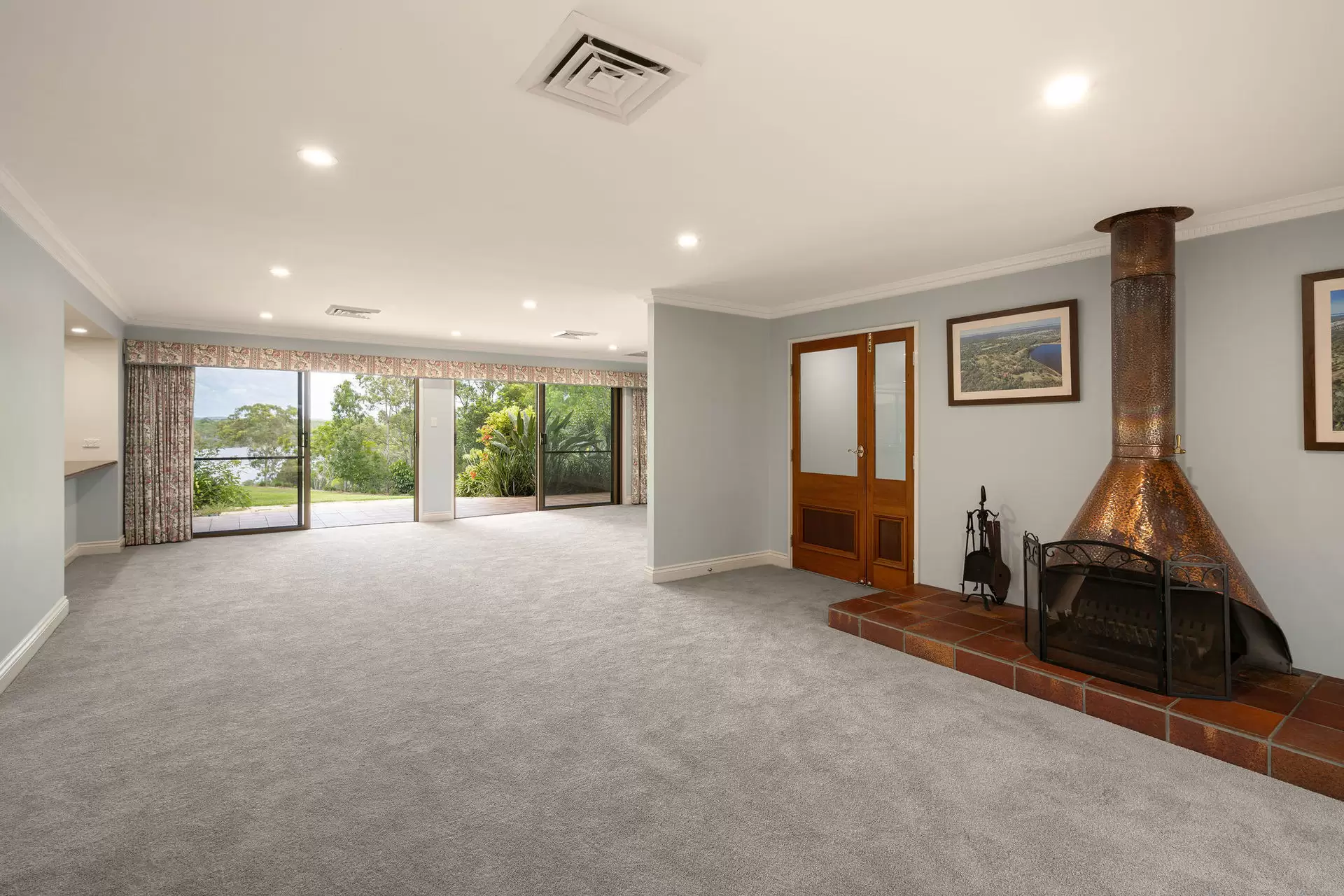 1723 Mount Gravatt Capalaba Road, Chandler Sold by Queensland Sotheby's International Realty - image 1