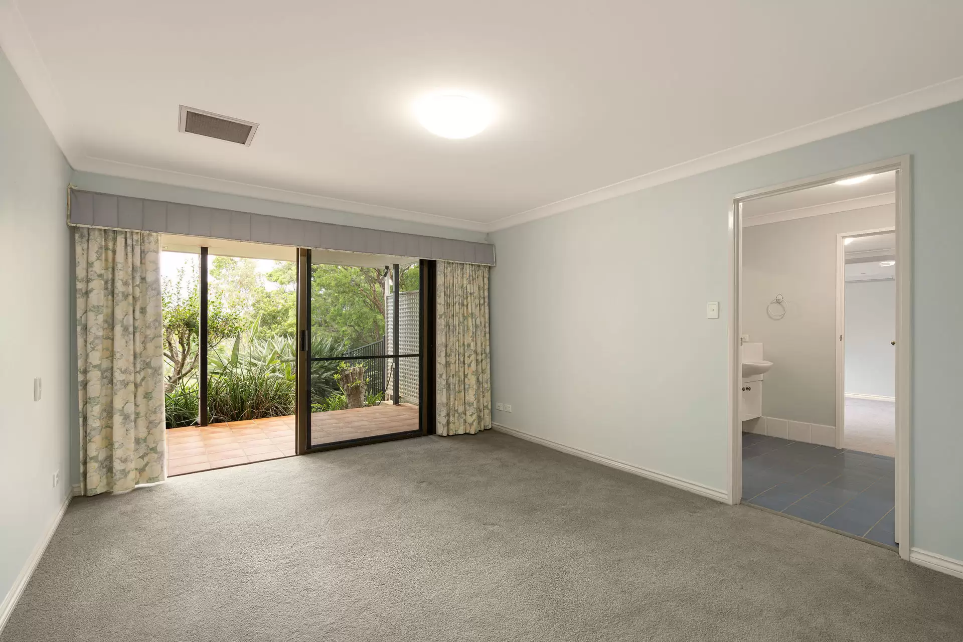 1723 Mount Gravatt Capalaba Road, Chandler Sold by Queensland Sotheby's International Realty - image 1