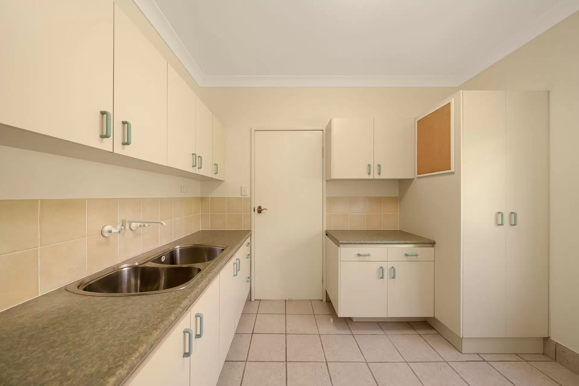 1723 Mount Gravatt Capalaba Road, Chandler Sold by Queensland Sotheby's International Realty - image 1