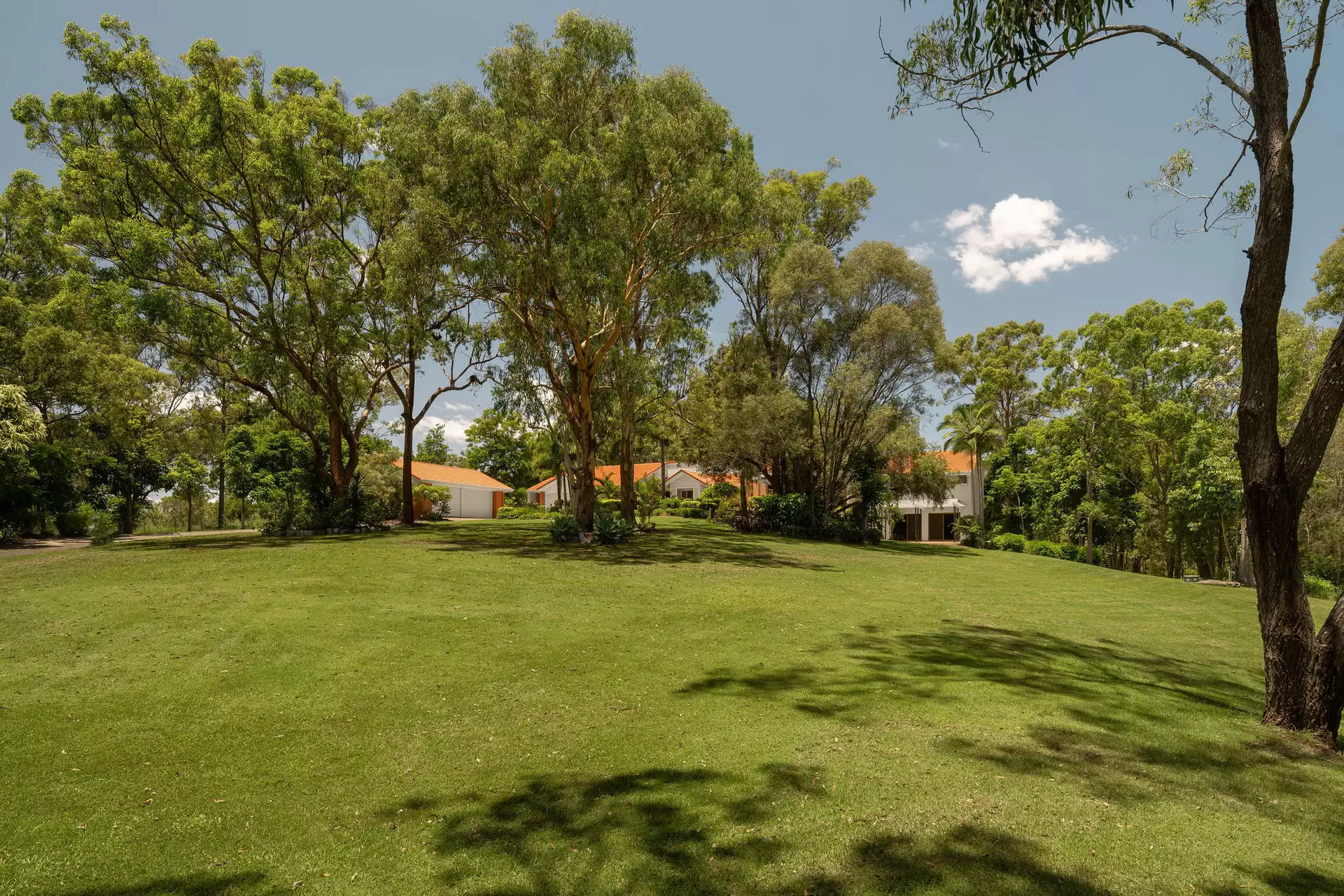 1723 Mount Gravatt Capalaba Road, Chandler Sold by Queensland Sotheby's International Realty - image 1