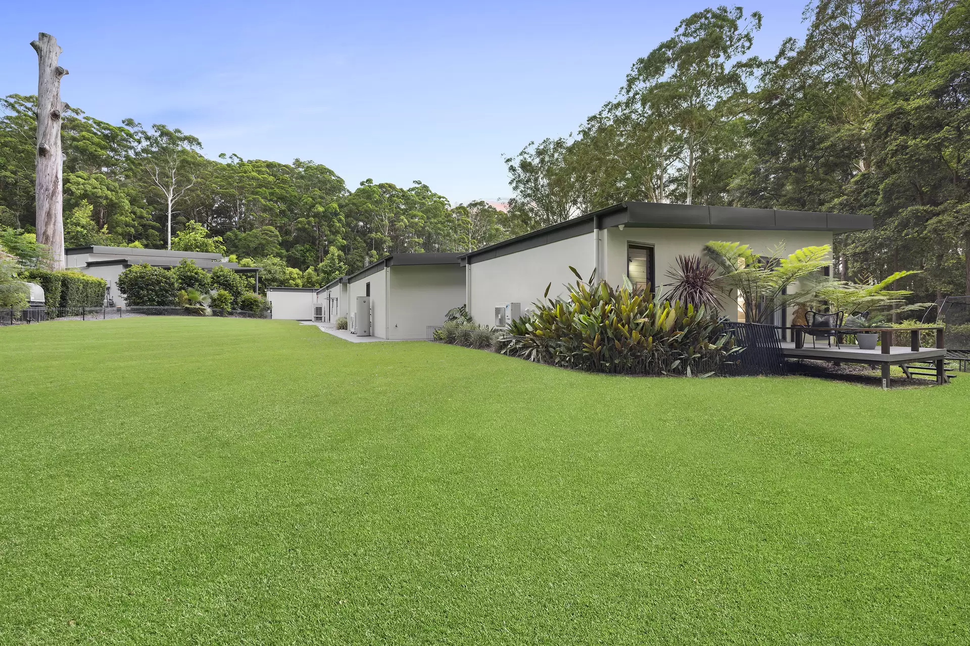 23 Kensington Lane, Tanawha Sold by Queensland Sotheby's International Realty - image 1