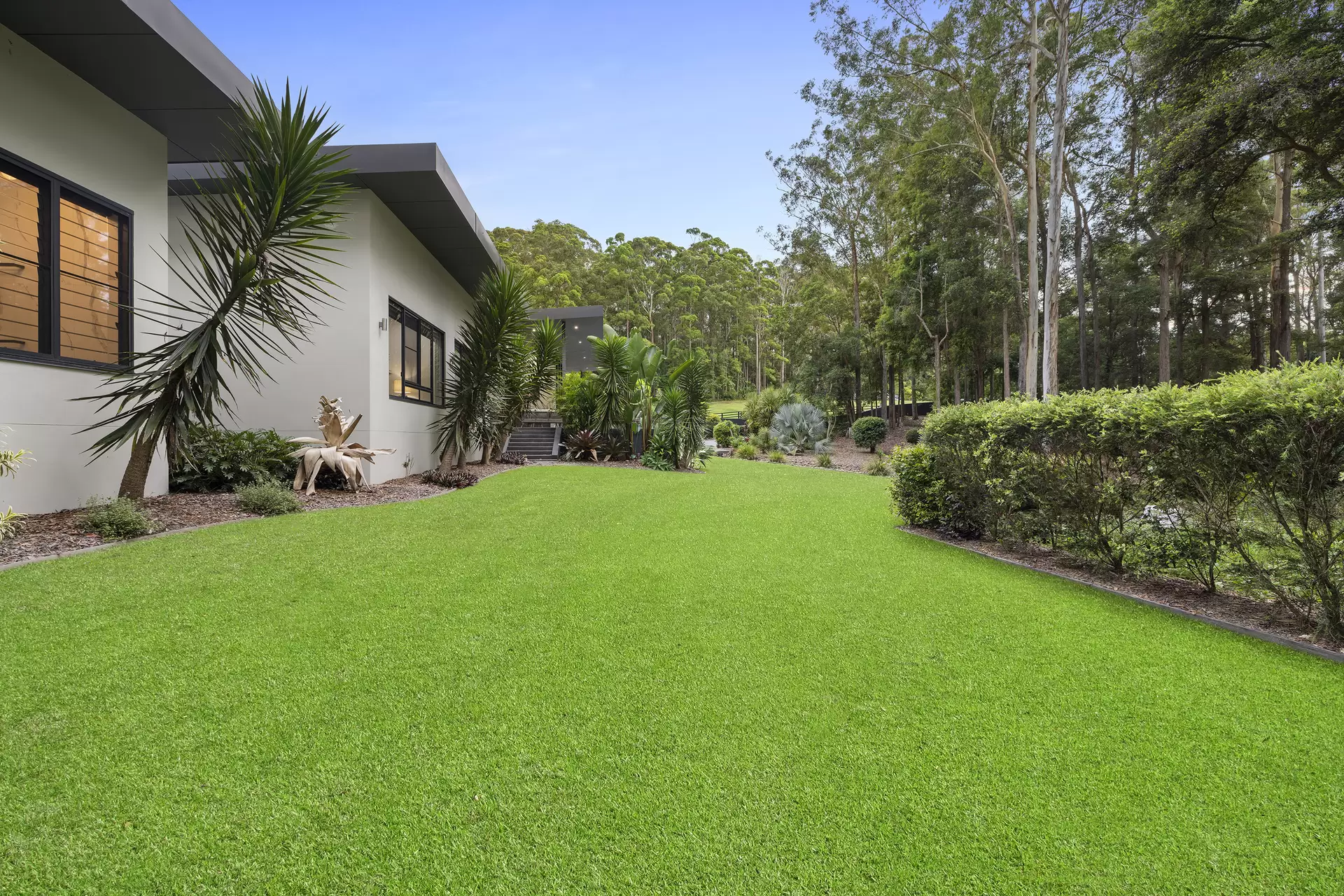 23 Kensington Lane, Tanawha Sold by Queensland Sotheby's International Realty - image 1