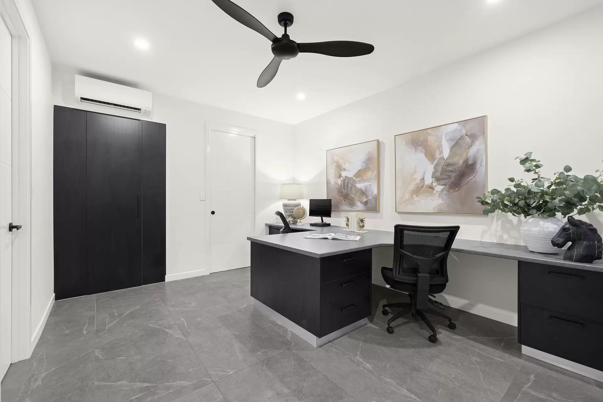 23 Kensington Lane, Tanawha Sold by Queensland Sotheby's International Realty - image 1