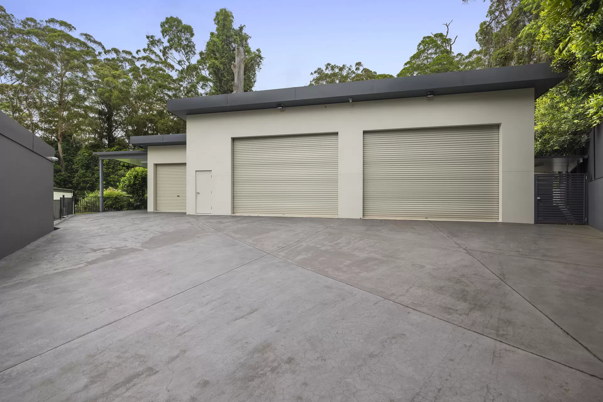 23 Kensington Lane, Tanawha Sold by Queensland Sotheby's International Realty - image 1