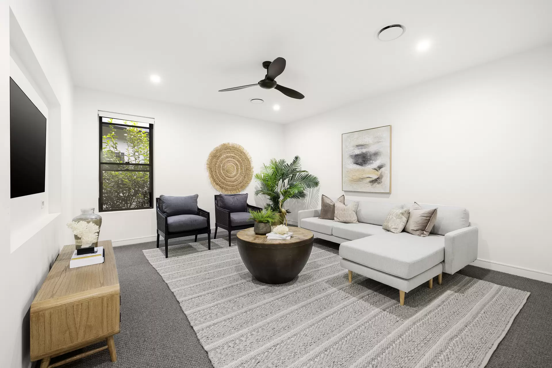 23 Kensington Lane, Tanawha Sold by Queensland Sotheby's International Realty - image 1