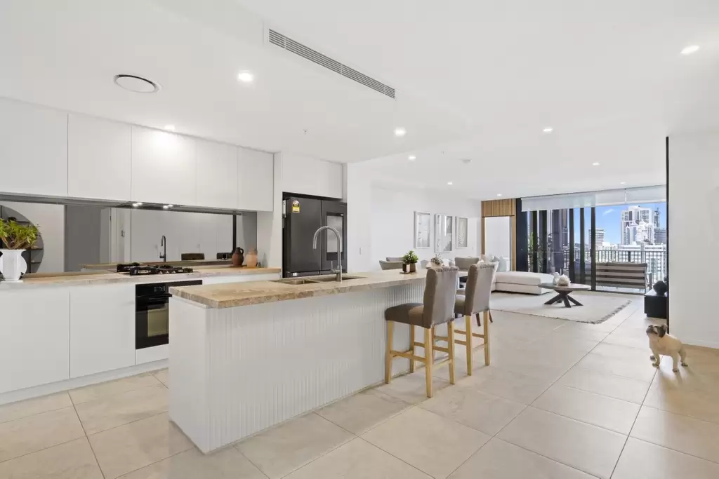 1002/48 Ventura Road, Mermaid Beach Sold by 
