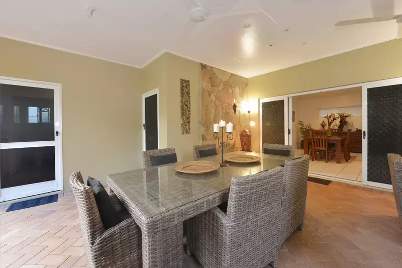9 Trochus Close, Port Douglas Sold by Queensland Sotheby's International Realty - image 1