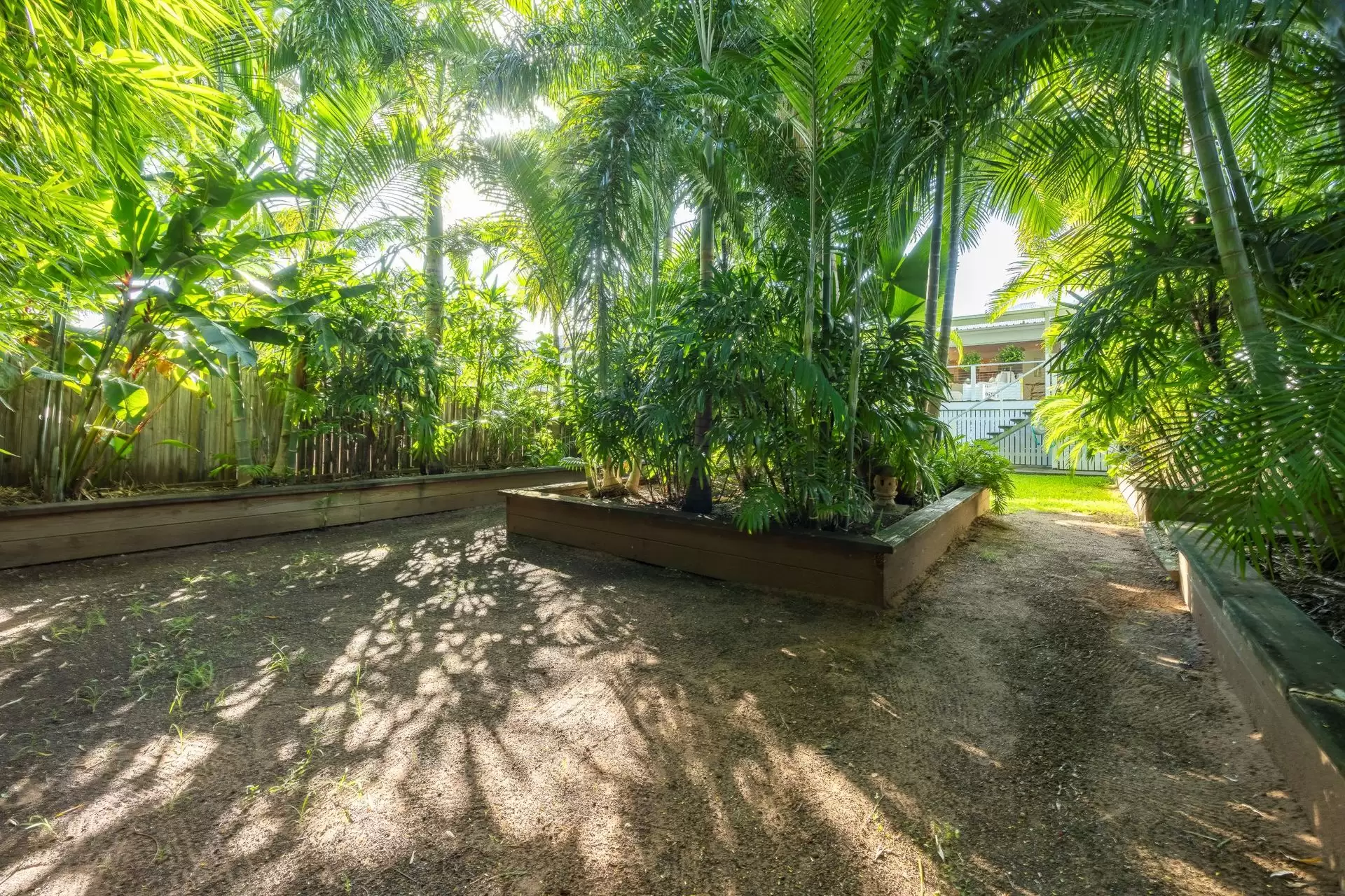 30 & 32  Berrima Street, Wynnum Sold by Queensland Sotheby's International Realty - image 1