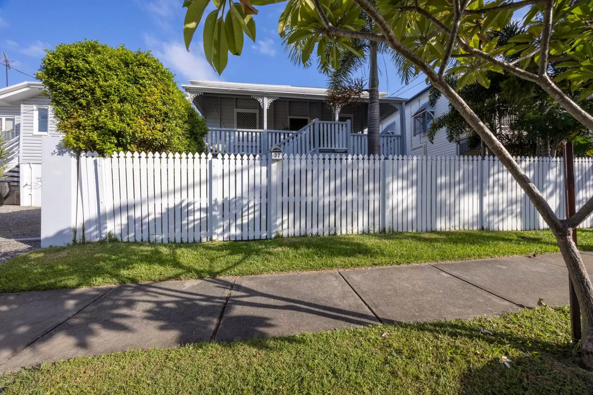 30 & 32  Berrima Street, Wynnum Sold by  - image 1