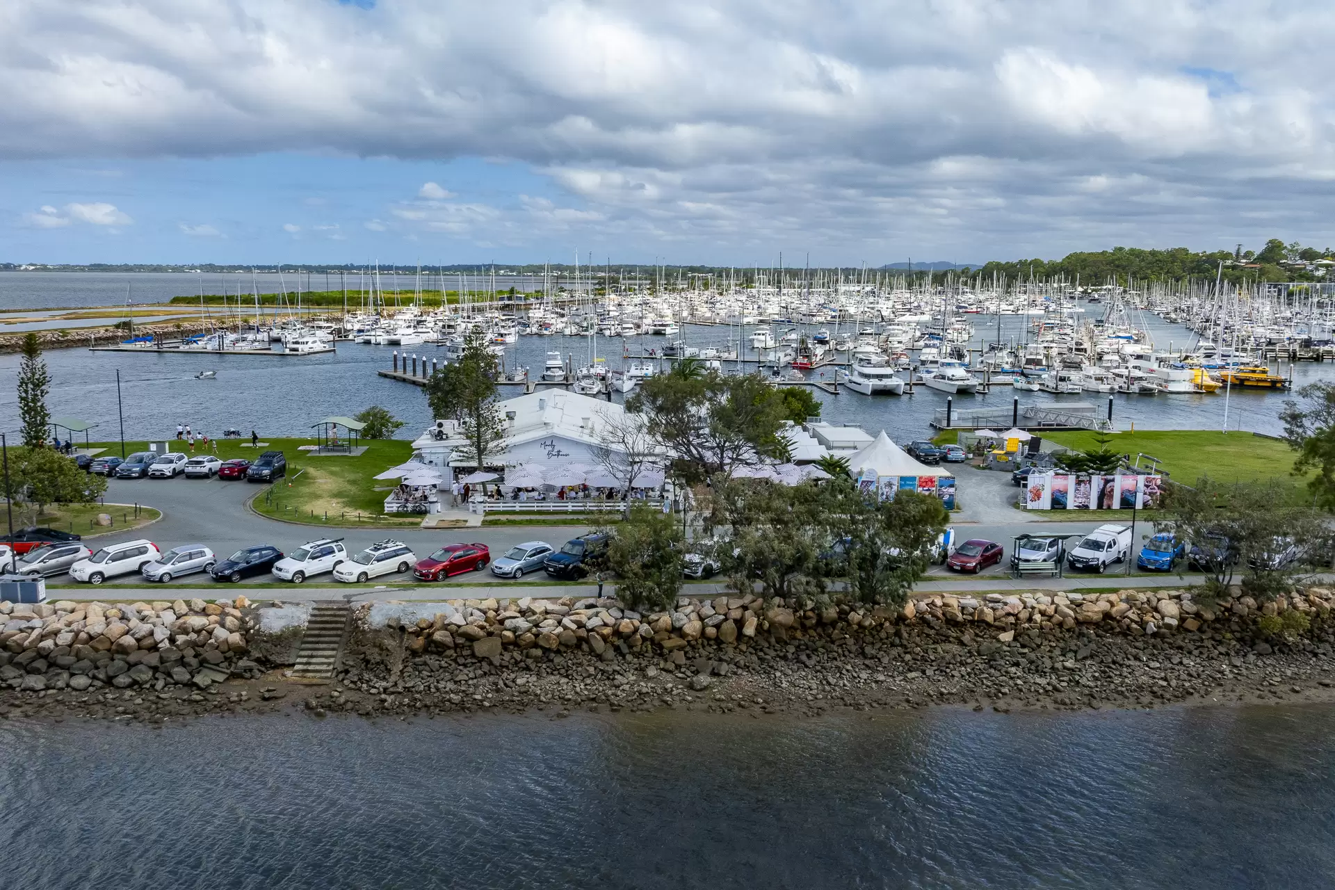 30 & 32  Berrima Street, Wynnum Sold by Queensland Sotheby's International Realty - image 1