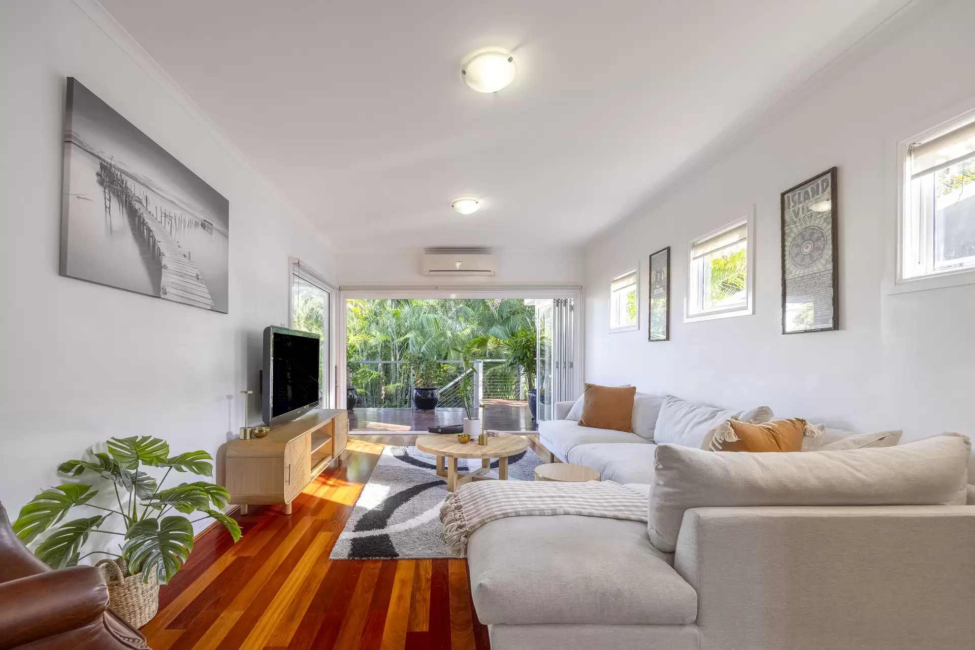 30 & 32  Berrima Street, Wynnum Sold by Queensland Sotheby's International Realty - image 1