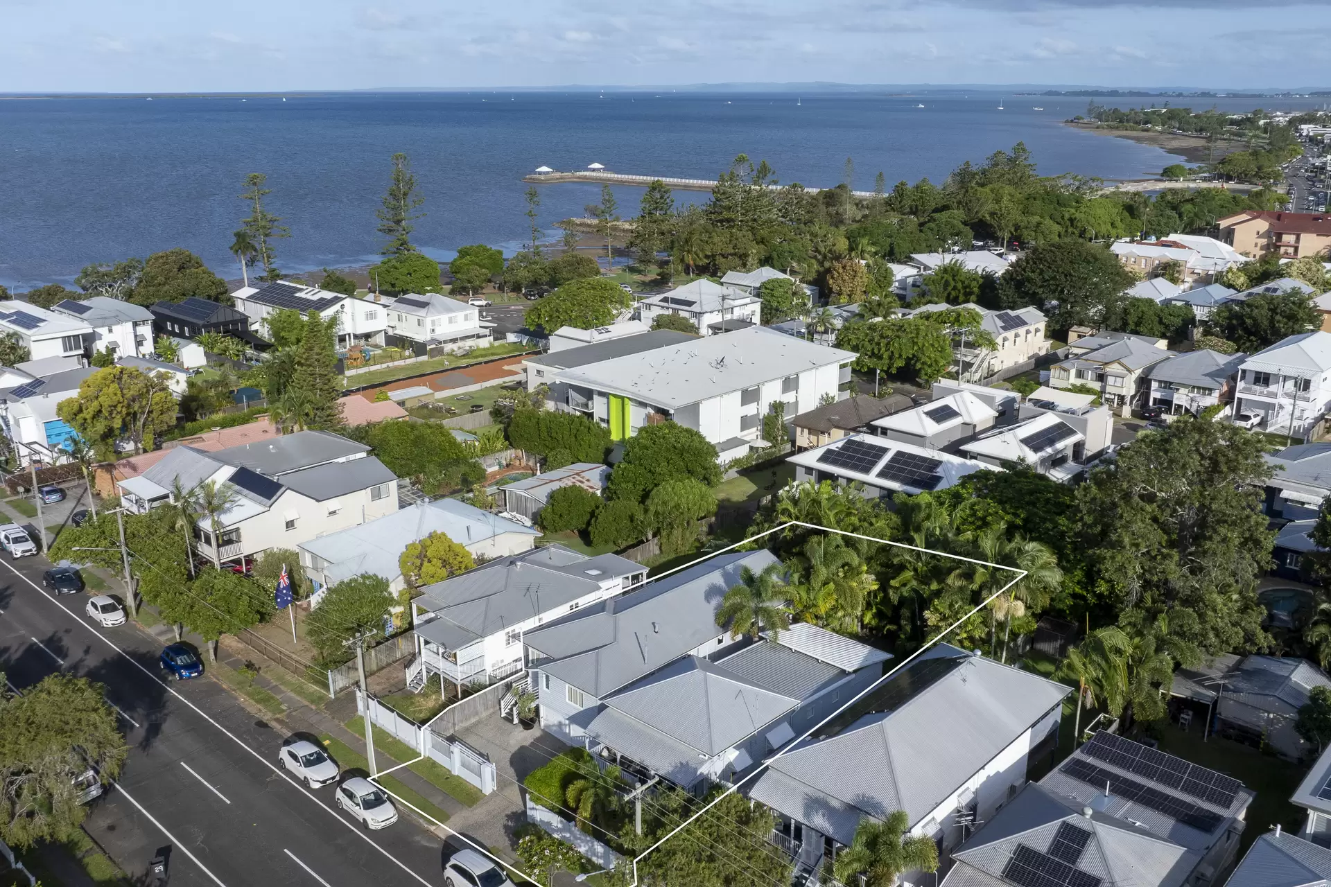 30 & 32  Berrima Street, Wynnum Sold by  - image 1