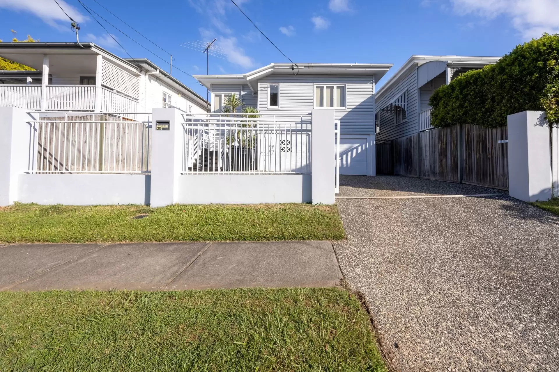 30 & 32  Berrima Street, Wynnum Sold by Queensland Sotheby's International Realty - image 1