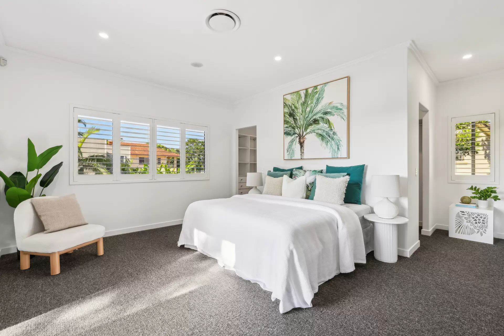 2/45 Winchester Street, Southport Sold by Queensland Sotheby's International Realty - image 1